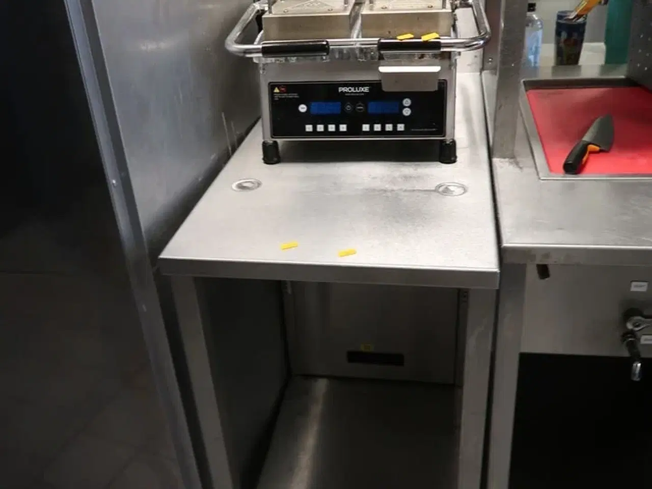 Billede 2 - Rustfri stålbord uden indhold