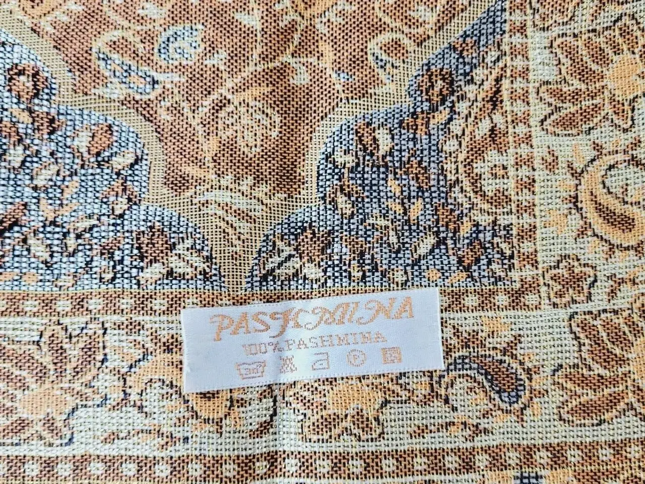 Billede 3 - ⭐️- Elegant og Blødt Pashmina Tørklæde - UBRUGT