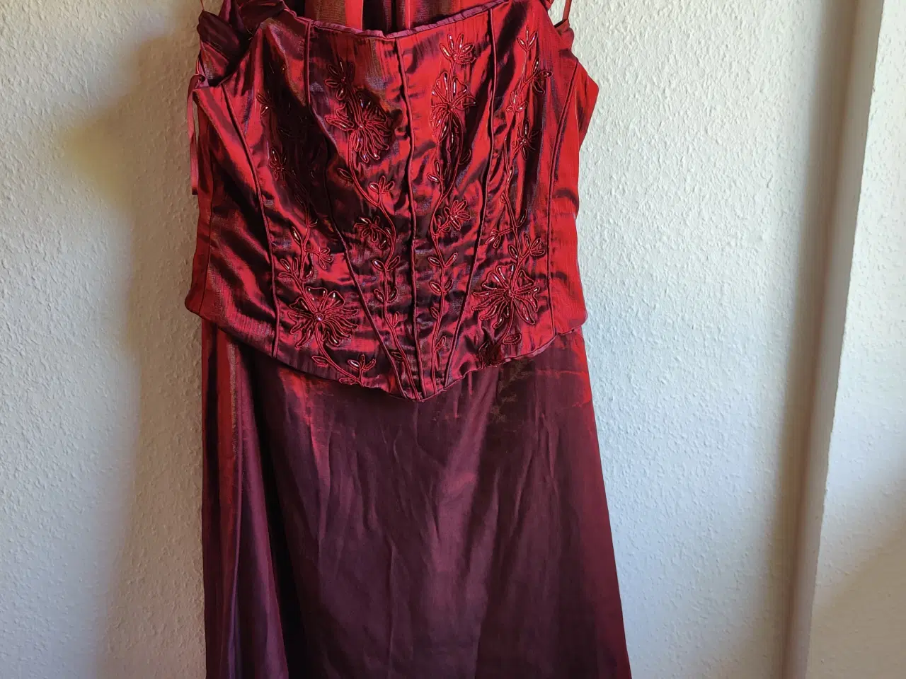 Billede 1 - Galla kjole 