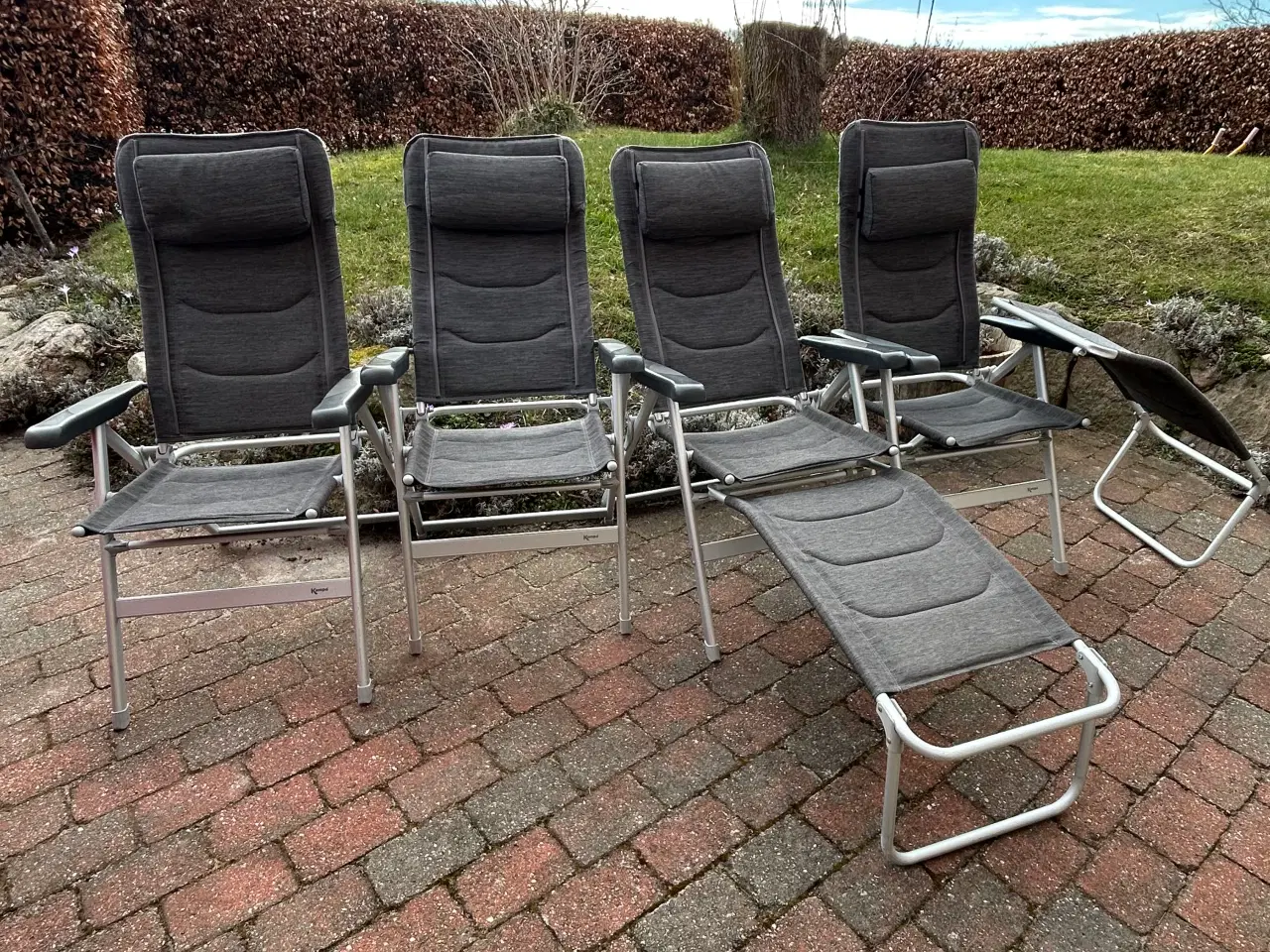 Billede 6 - 4 stk KAMPA Campingstole m/ 2 stk Fodskammel.