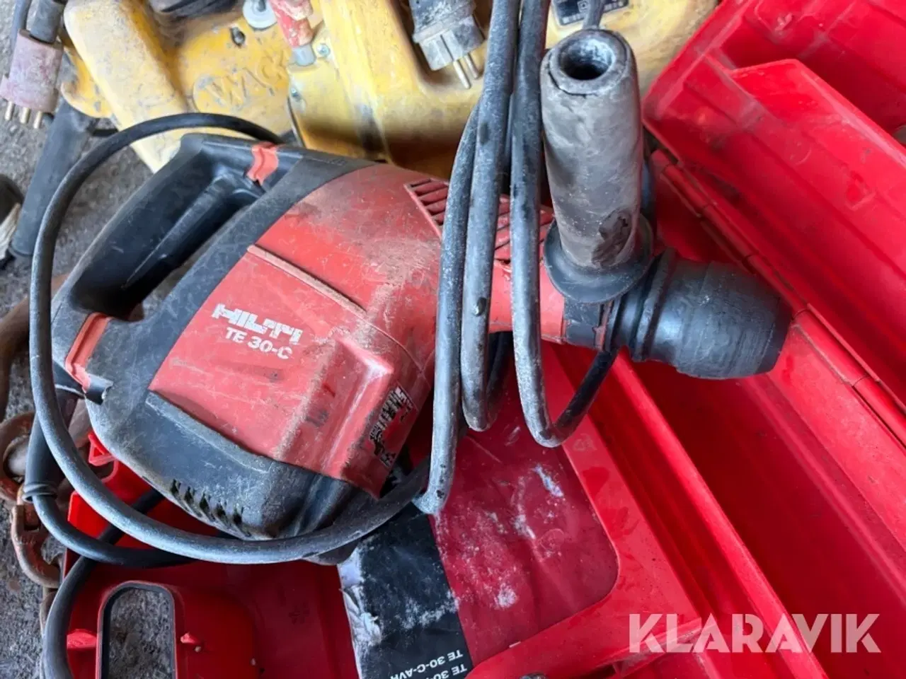 Billede 9 - Lot - borehammer, slampumpe, kædesav, stavvibratorer og kædeslæng - 1 palle