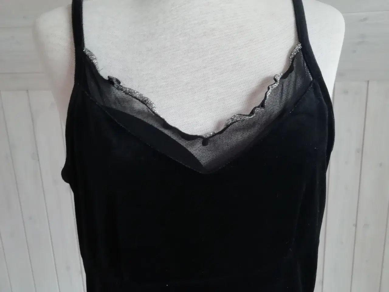Billede 1 - Sort Velour Cocktailkjole