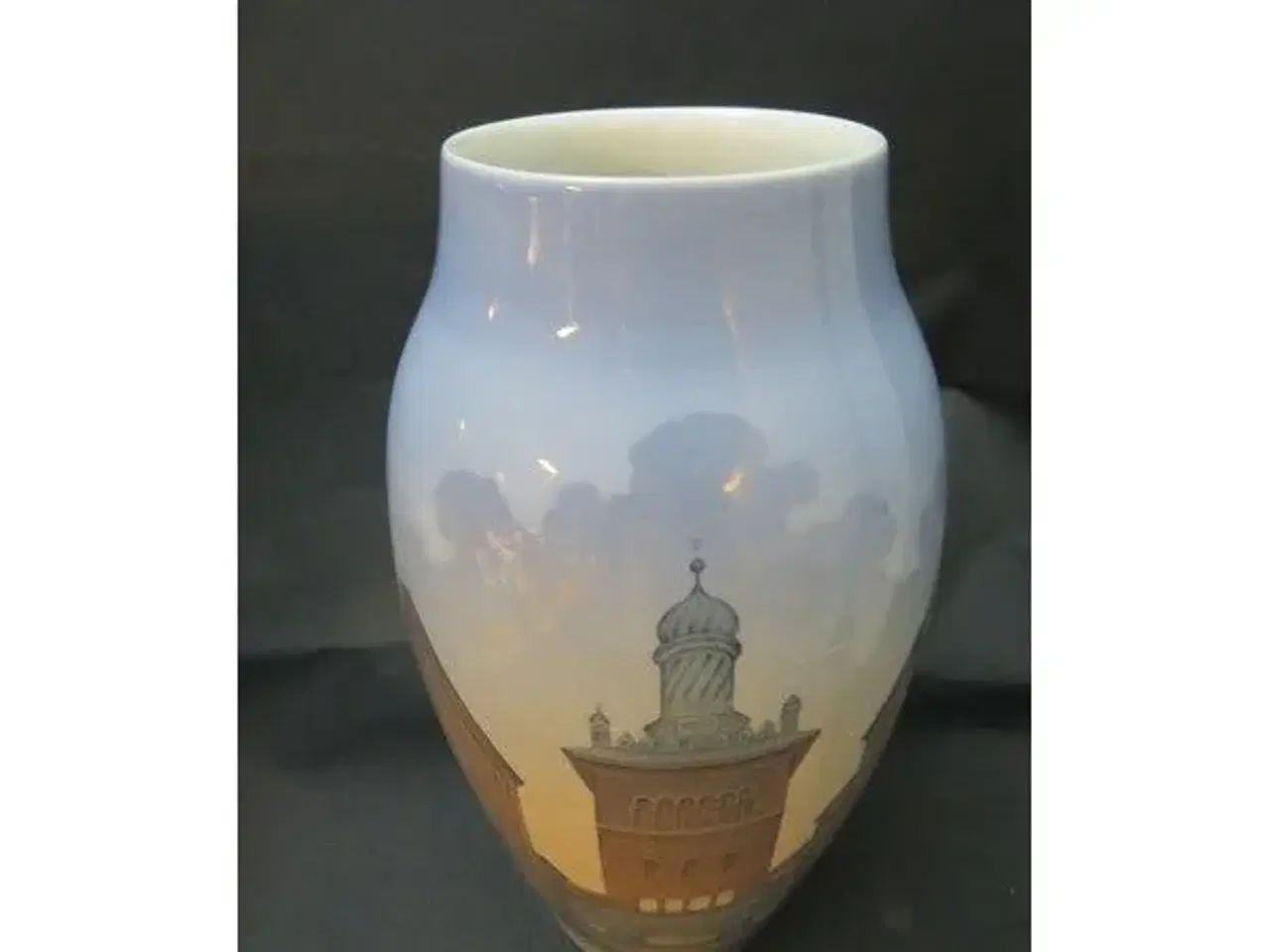 Billede 2 - B & G vase ; CARLSBERG Elefantporten