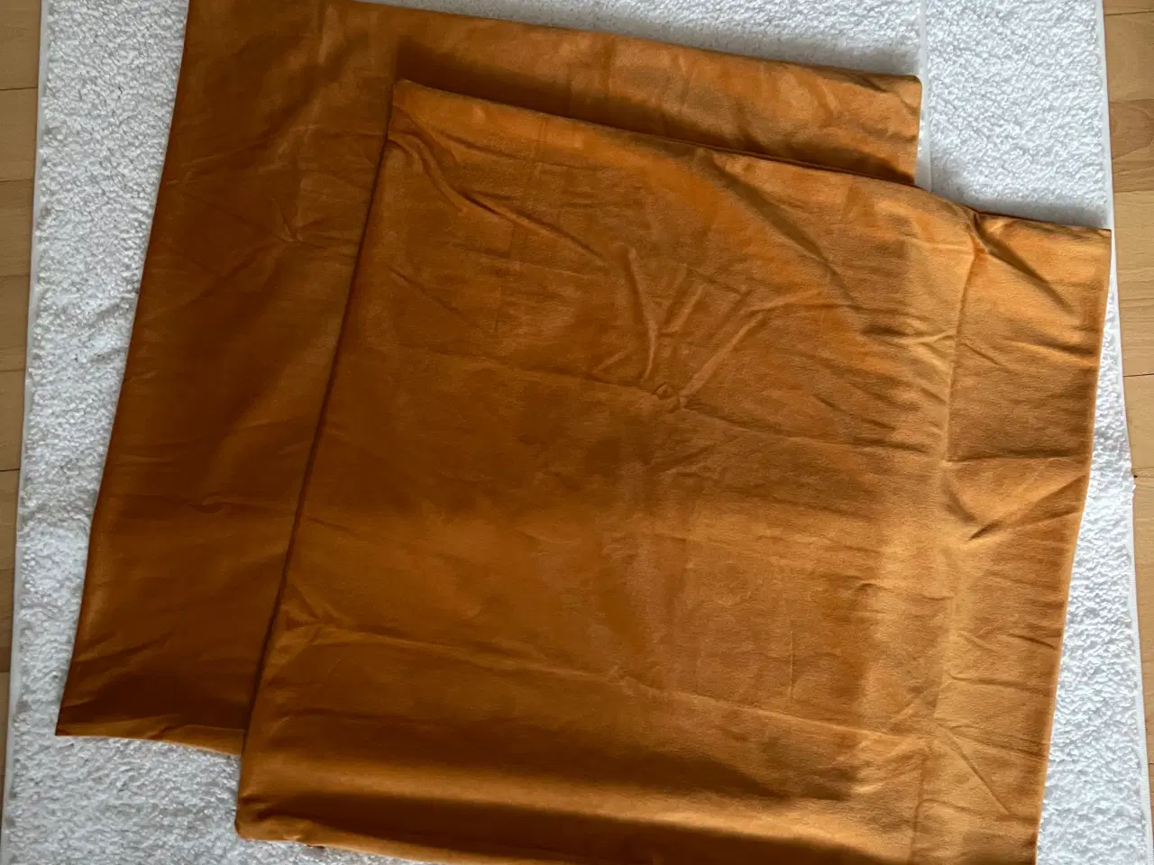 Billede 1 - To Pudebetræk 50x50 cm