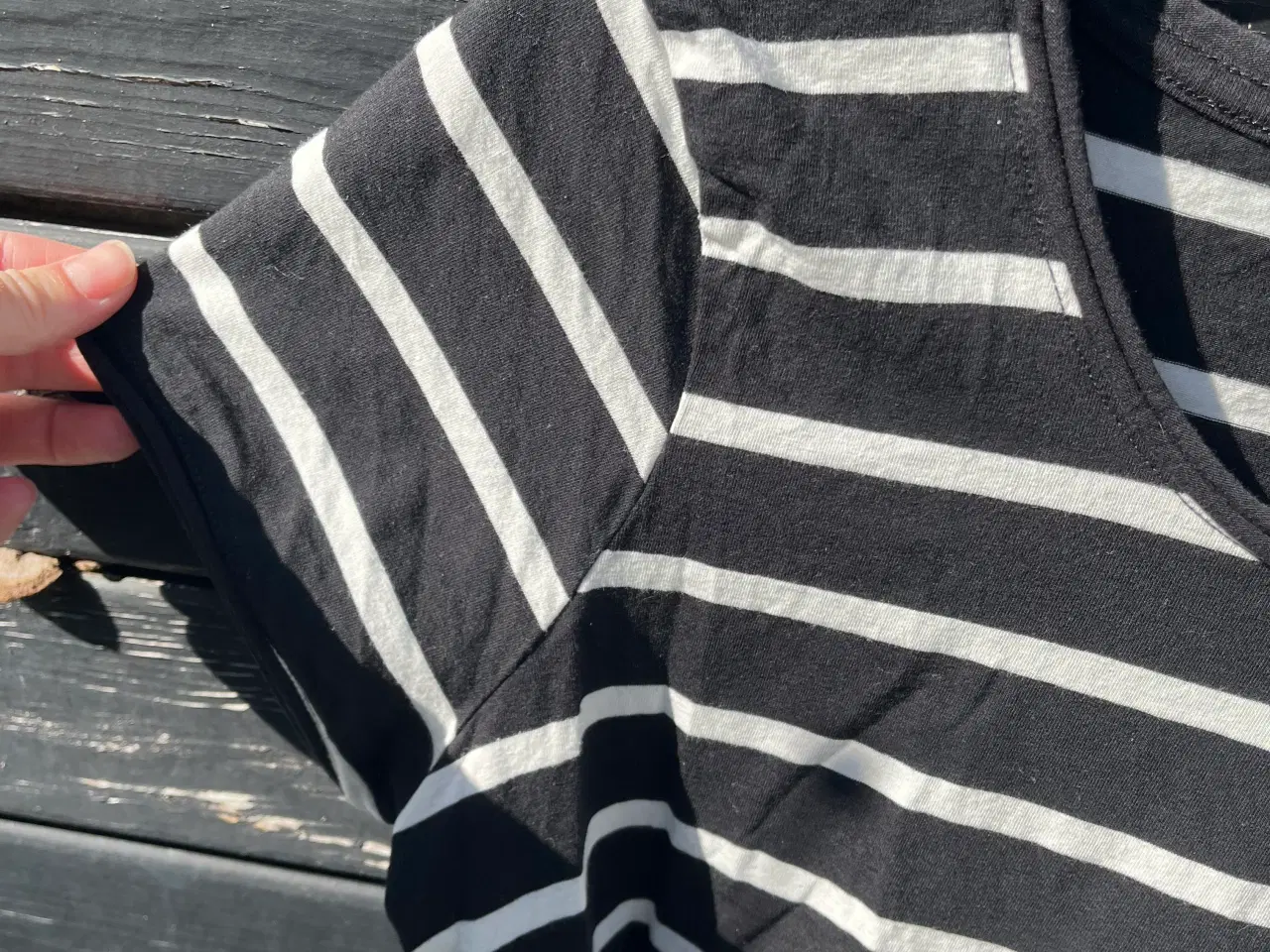 Billede 2 - Stribet tshirt