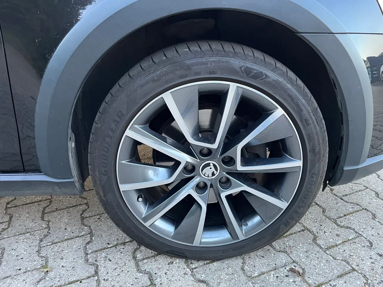 Billede 4 - Skoda Octavia Scout st.car 2,0 TDI DSG 184 HK