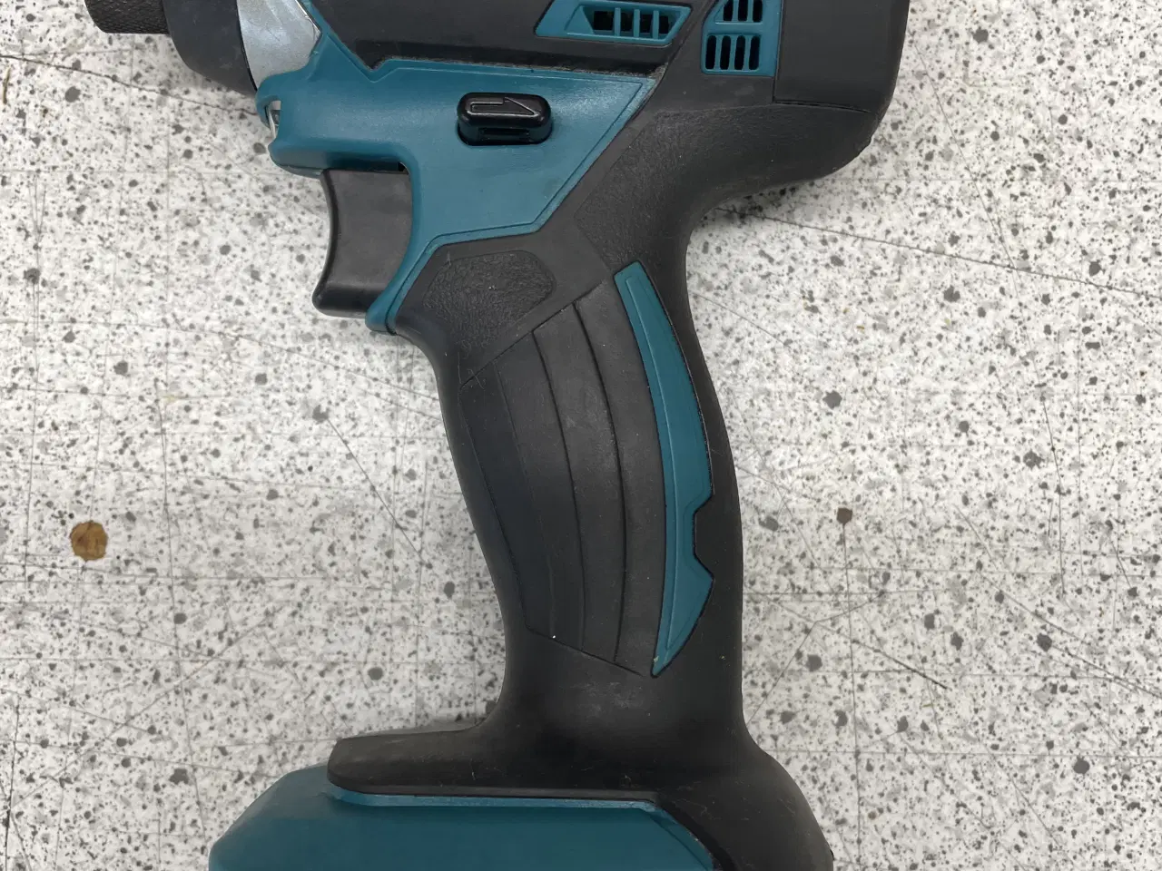 Billede 1 - Makita slagskruemaskine 18 v brug meget lidt 