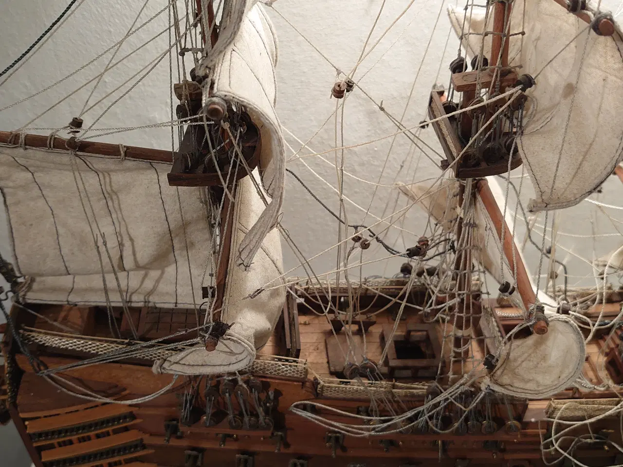 Billede 8 - Stort modelskib "Victory år 1805" L70cm, H65cm.