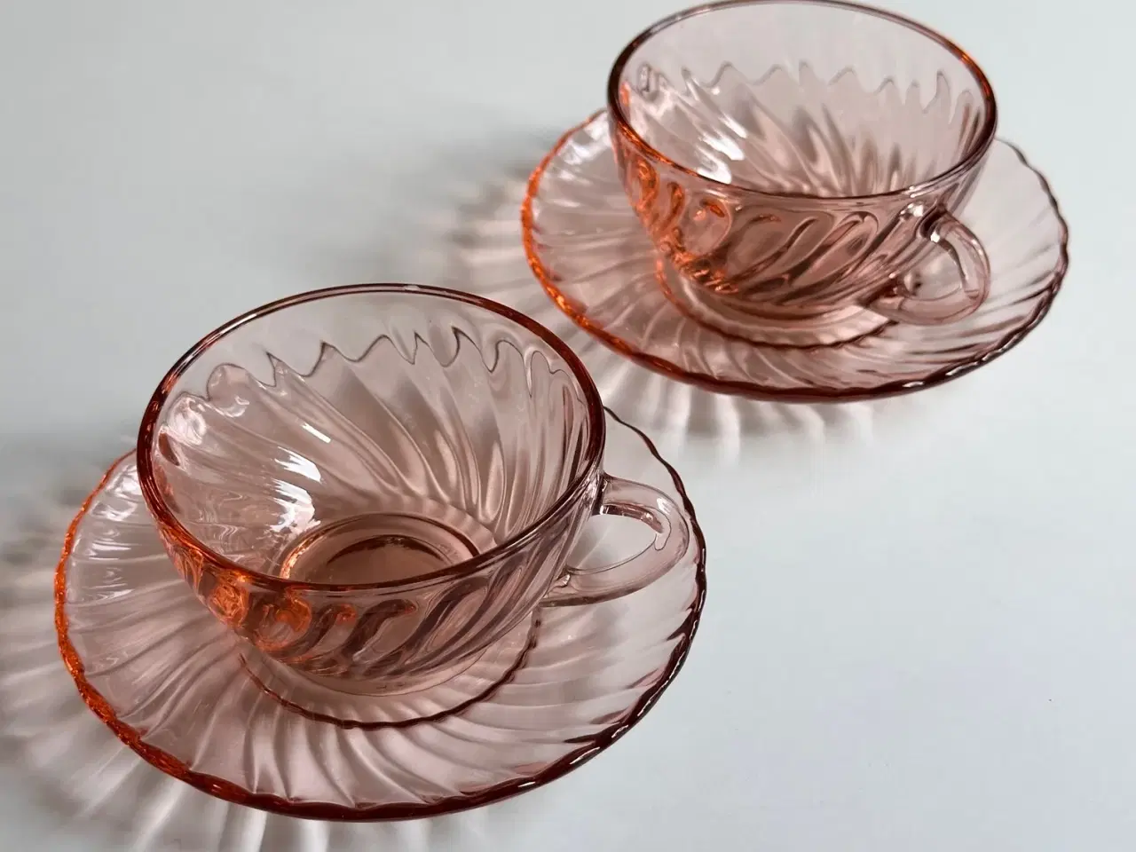 Billede 2 - Espressokopper m swirl, Arcoroc, 2 stk samlet