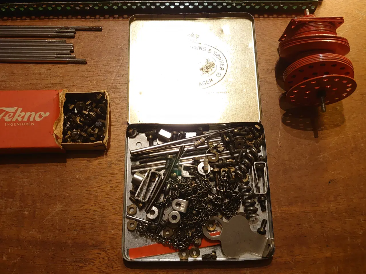 Billede 7 - Ca 17kg Tekno Ingeniør dele + vejledninger.
