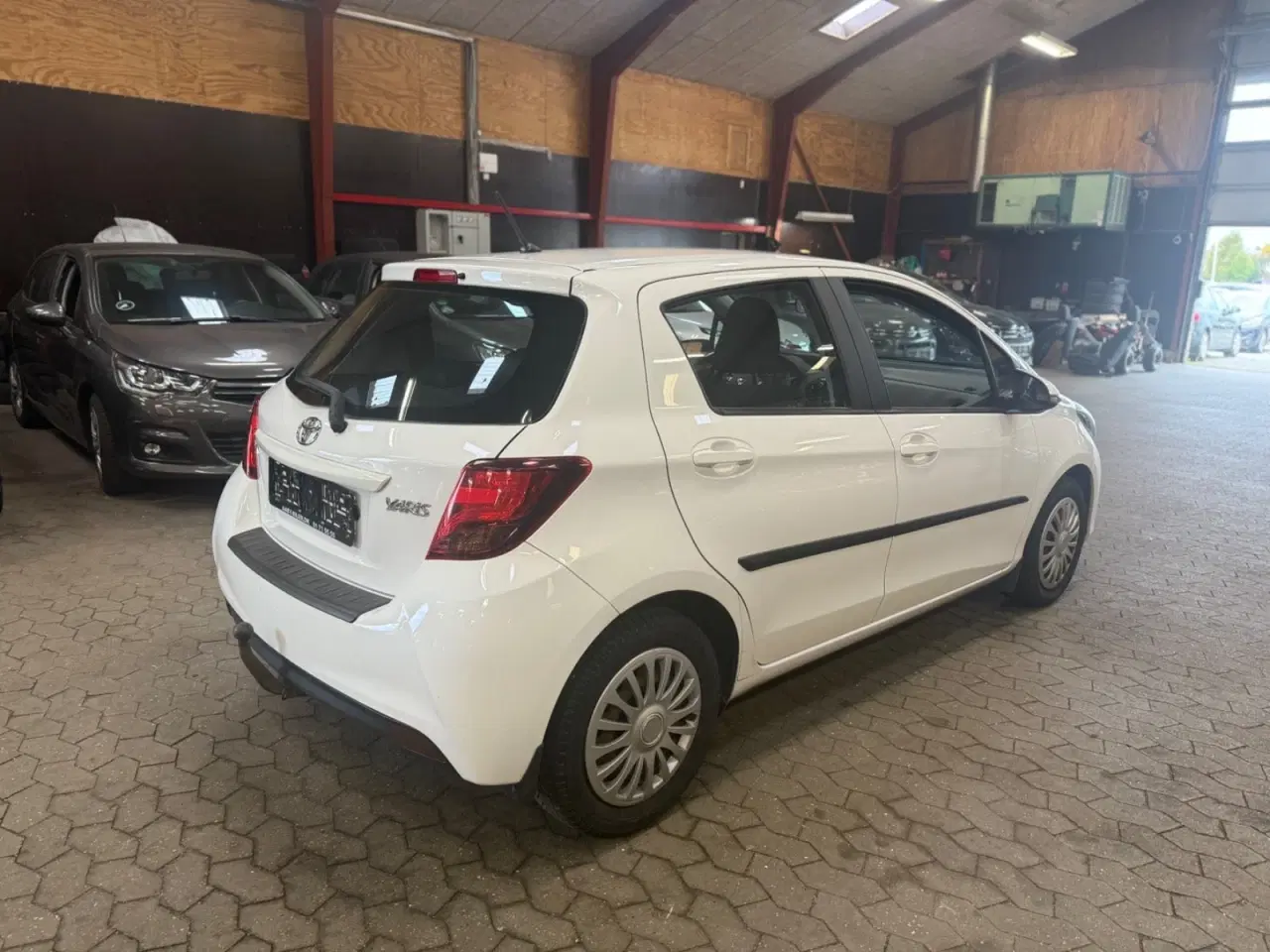 Billede 5 - Toyota Yaris 1,0 VVT-i T2 Komfort