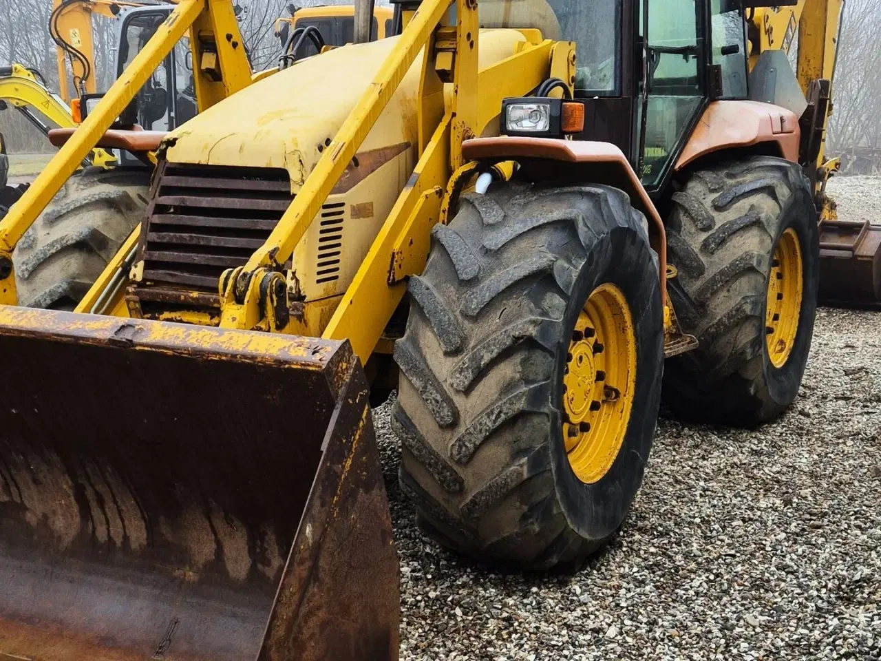 Billede 4 - Hydrema 906B / hy. skift for og bag / skovlsæt / årgang 1997