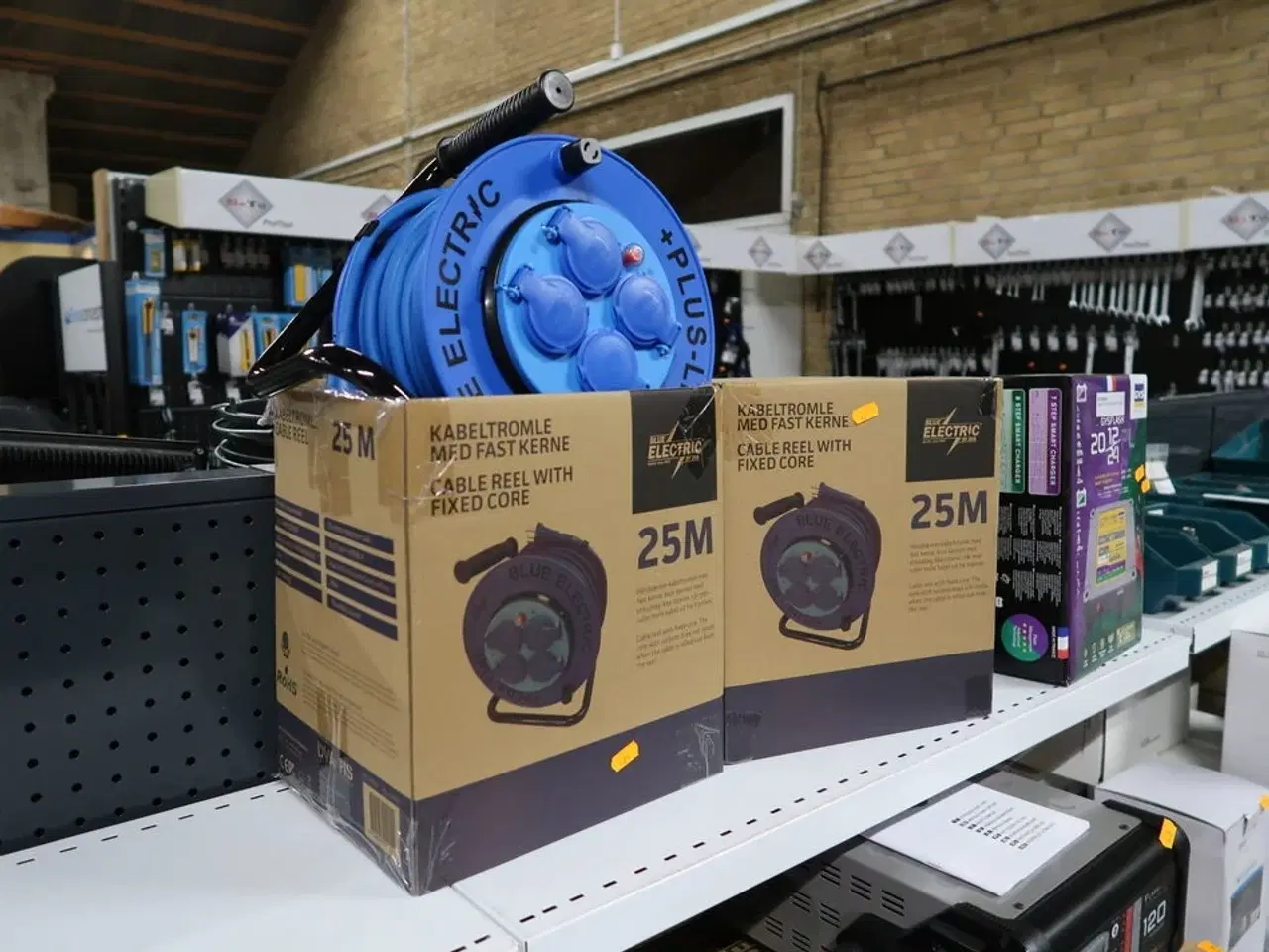 Billede 2 - 2 stk. kabeltromler BLUE ELECTRIC