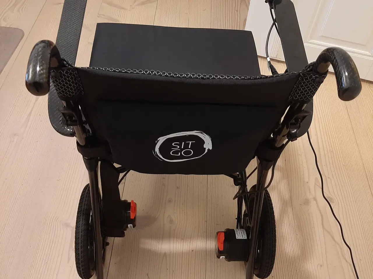 Billede 3 - Sit GO elektrisk kørestol maj 2025
