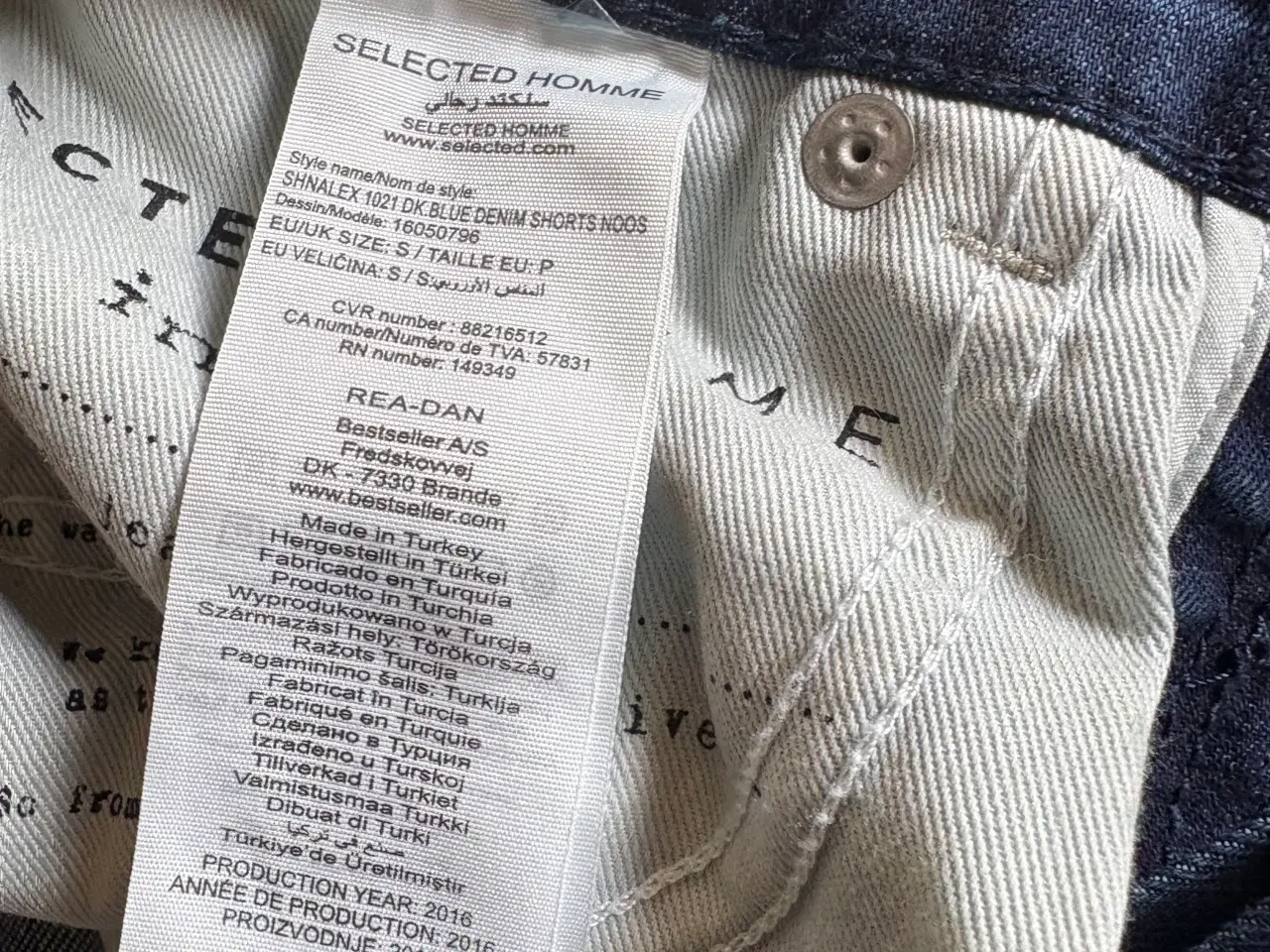 Billede 2 - Masser af denim shorts 