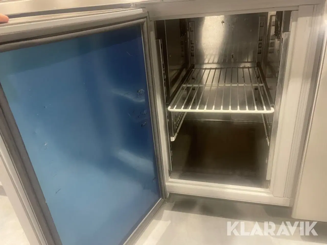 Billede 9 - Koldjomfru / Kølebord Desmon med skabe