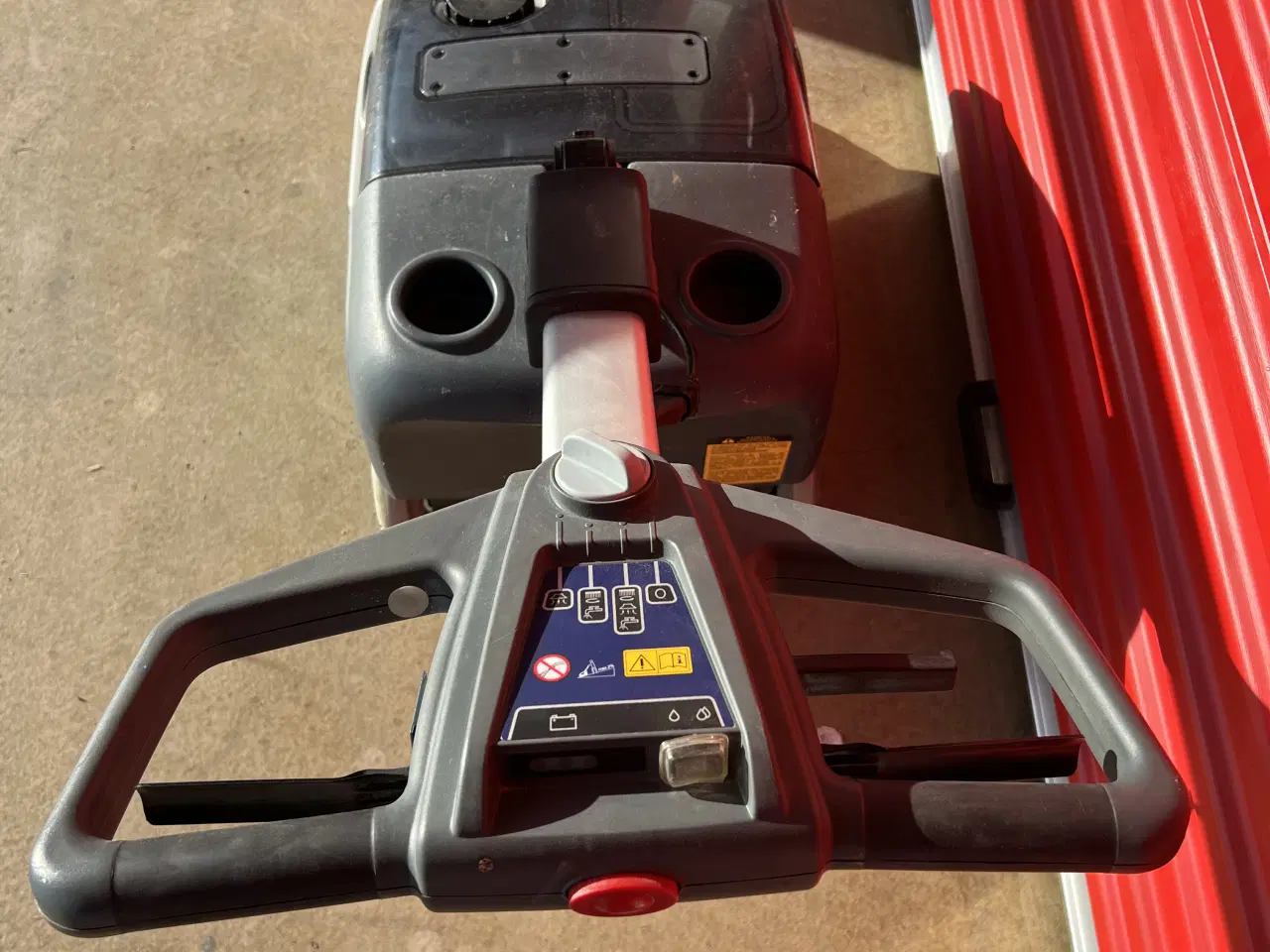 Billede 2 - Nilfisk SC351 Gulvvasker 