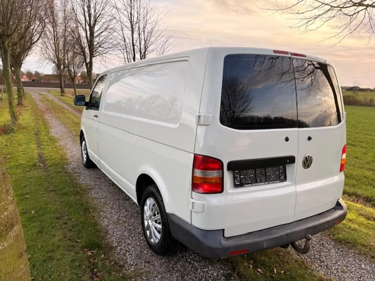 Billede 4 - VW Transporter 2,5 TDi 130 Kassevogn lang Nysynet