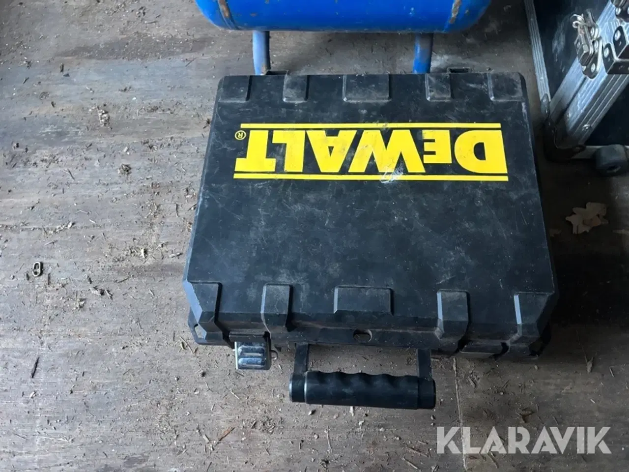 Billede 8 - Blandet lot rotationlaser, lader, kompressor og vogn