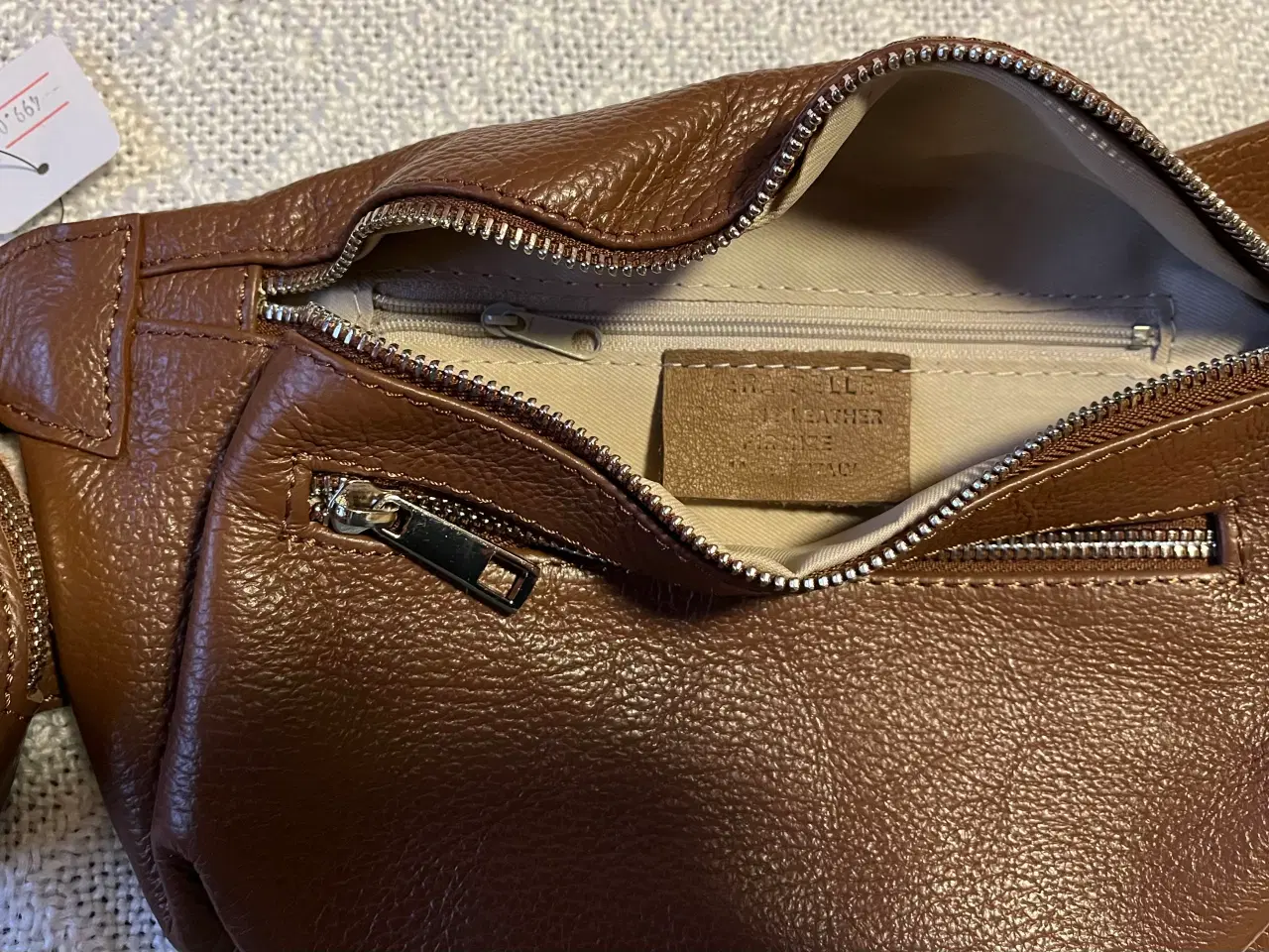 Billede 3 - Brun læder bumbag