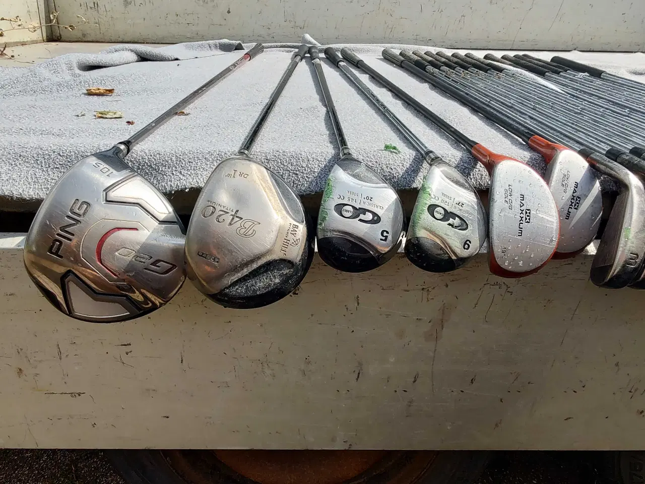 Billede 1 - Golfsæt med meget tilbehør 