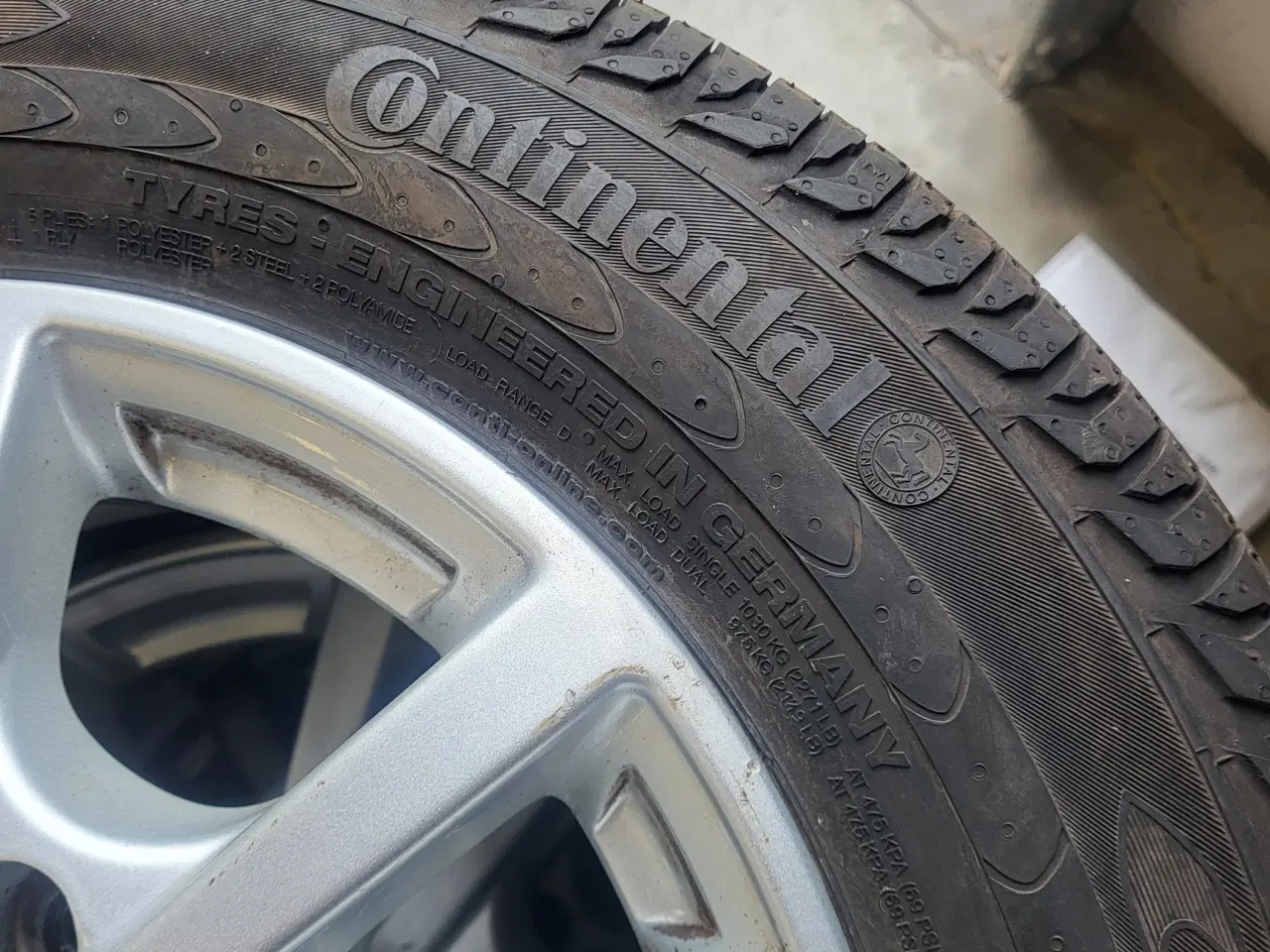 Billede 3 - Ford custom alufælge med dæk