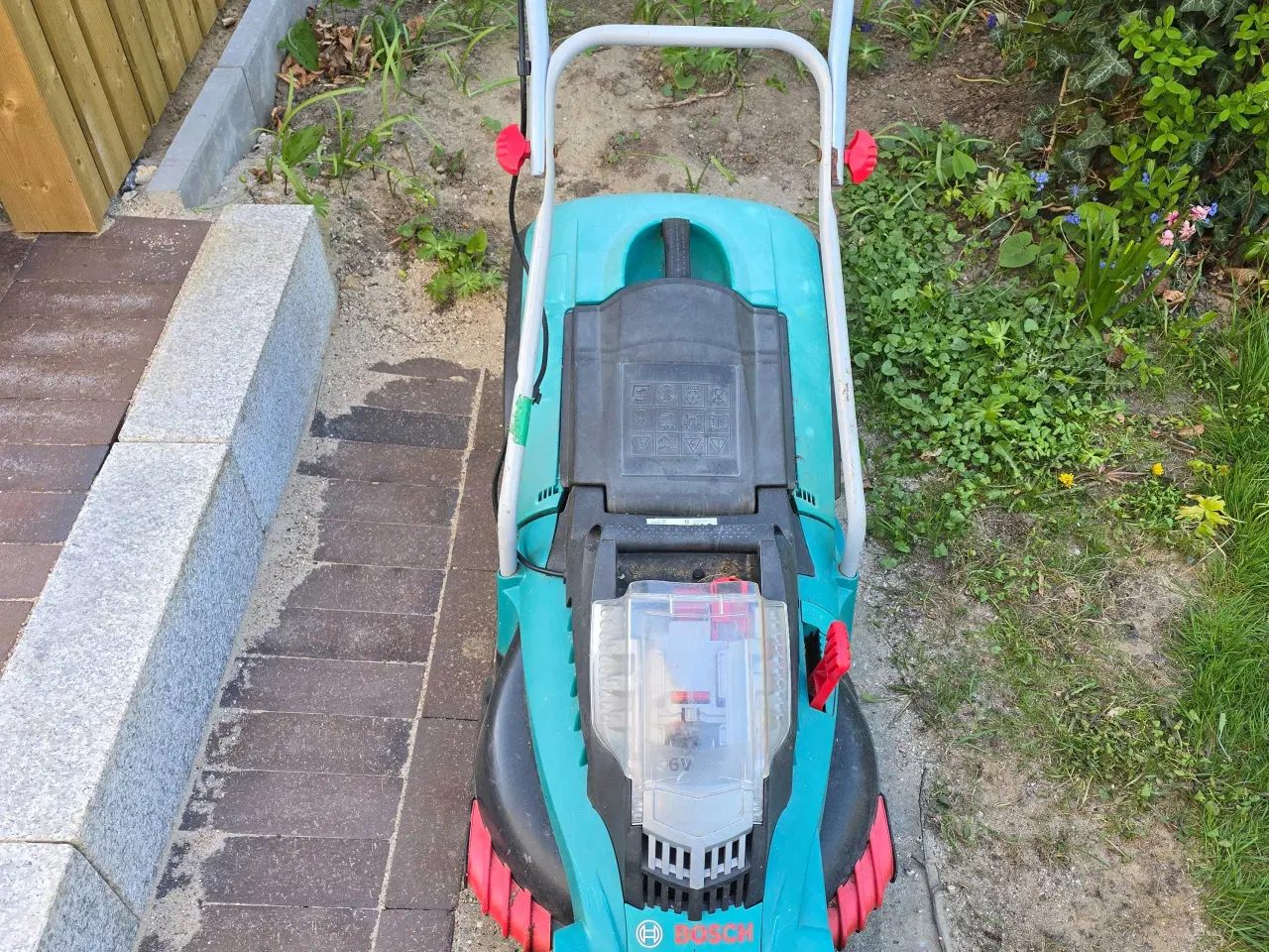 Billede 3 - Bosch 36V oplader + 2 batterier