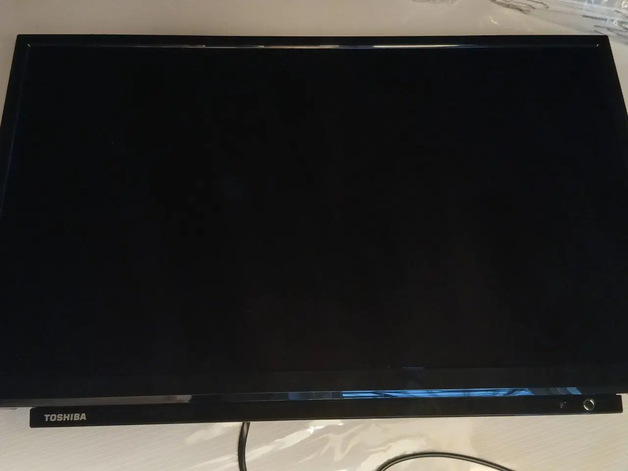 Billede 4 - TOSHIBA WA20 24" Smart TV. Meget god stand.