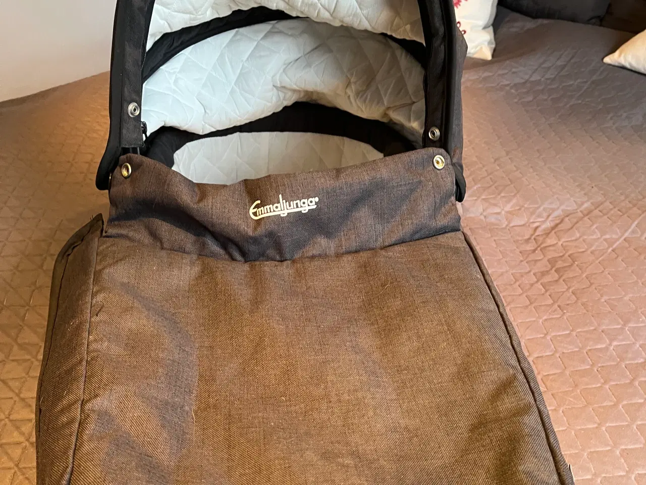 Billede 2 - Emmaljunga babylift med madras