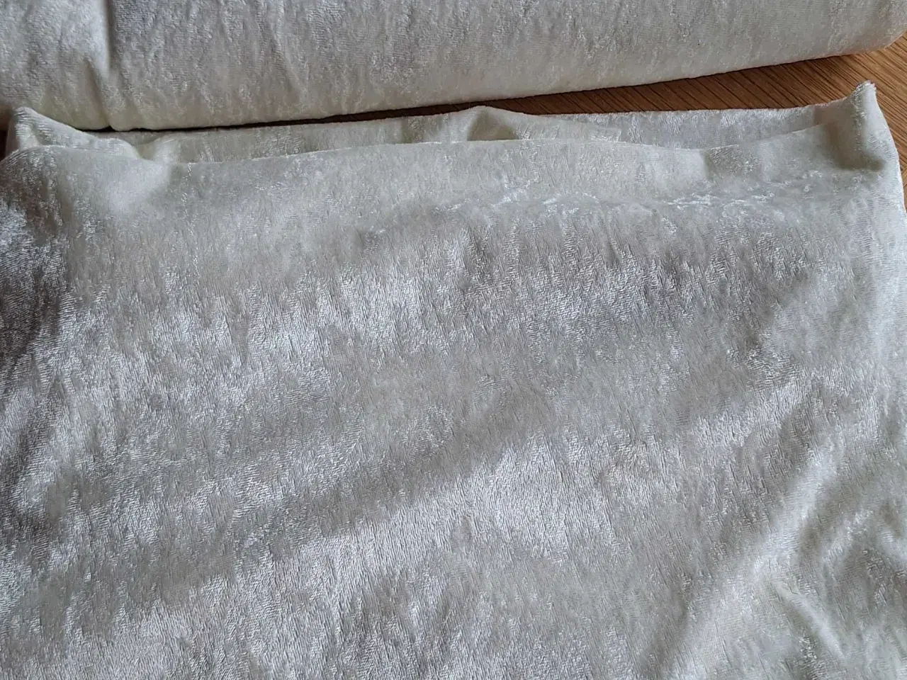 Billede 1 - Nervøs velour 