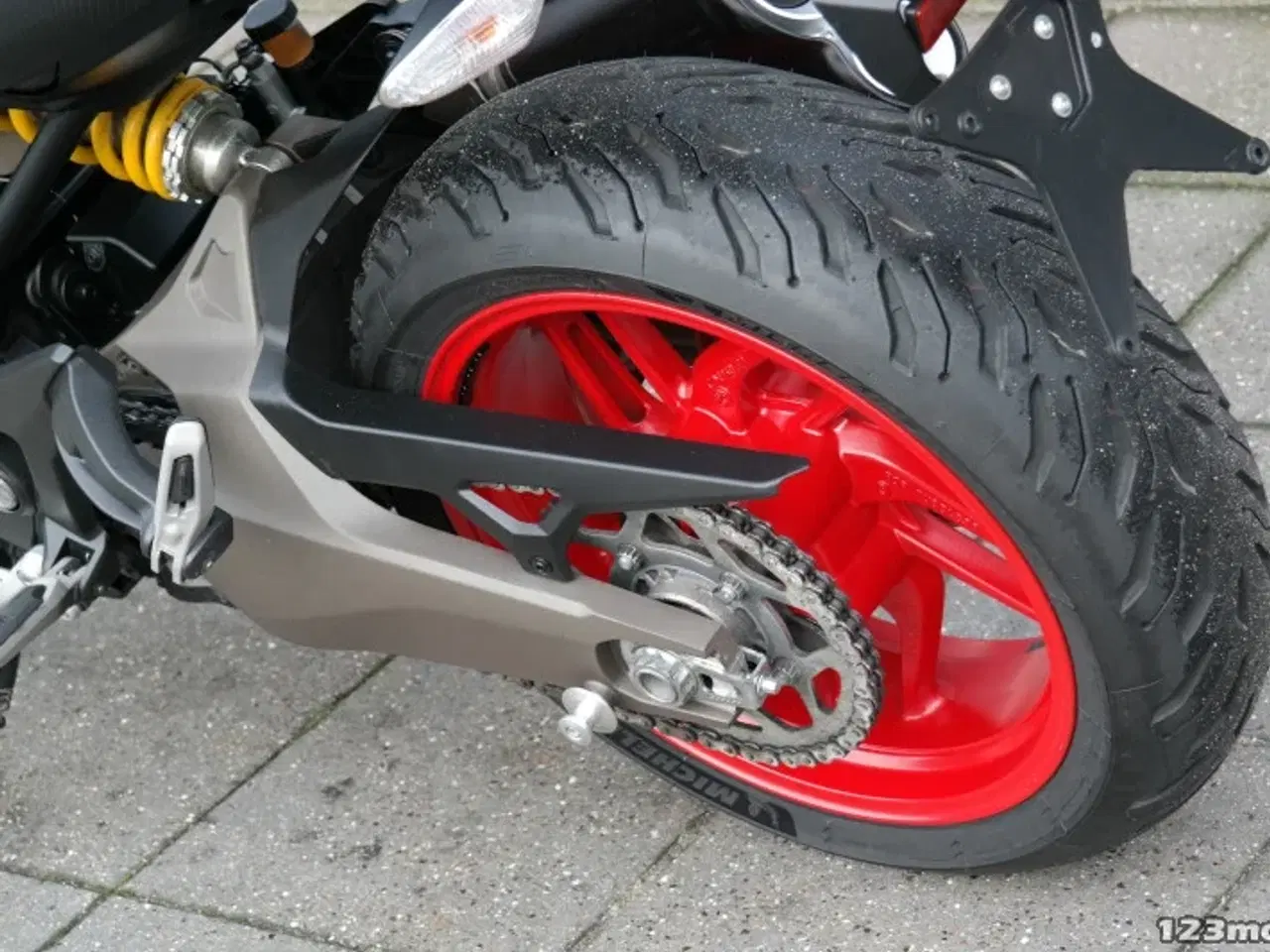 Billede 28 - Ducati Monster 821 MC-SYD BYTTER GERNE