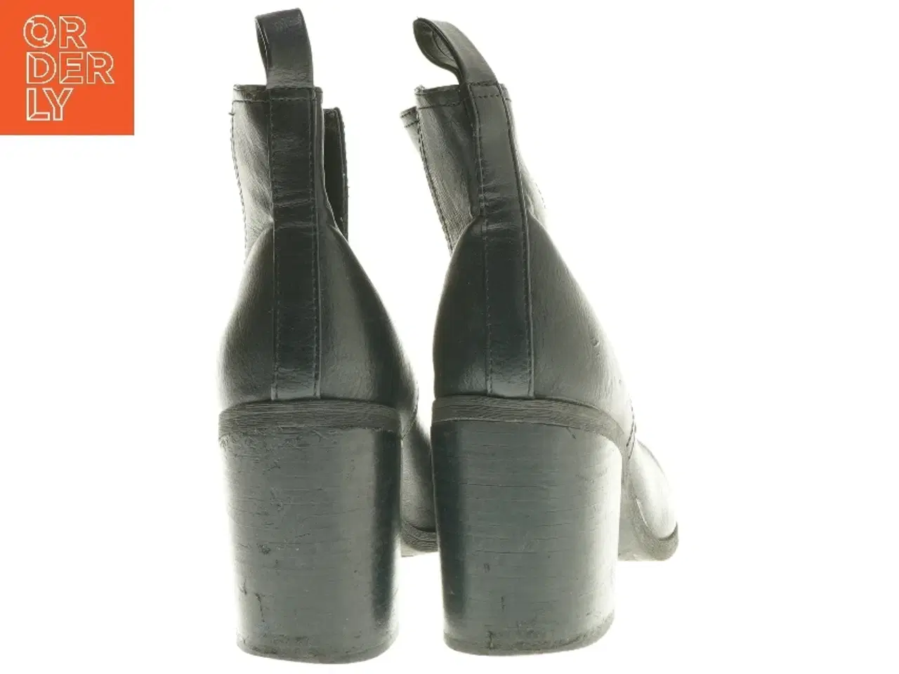 Billede 2 - Sort ankelstøvler med hæl (str. fod 25 cm)