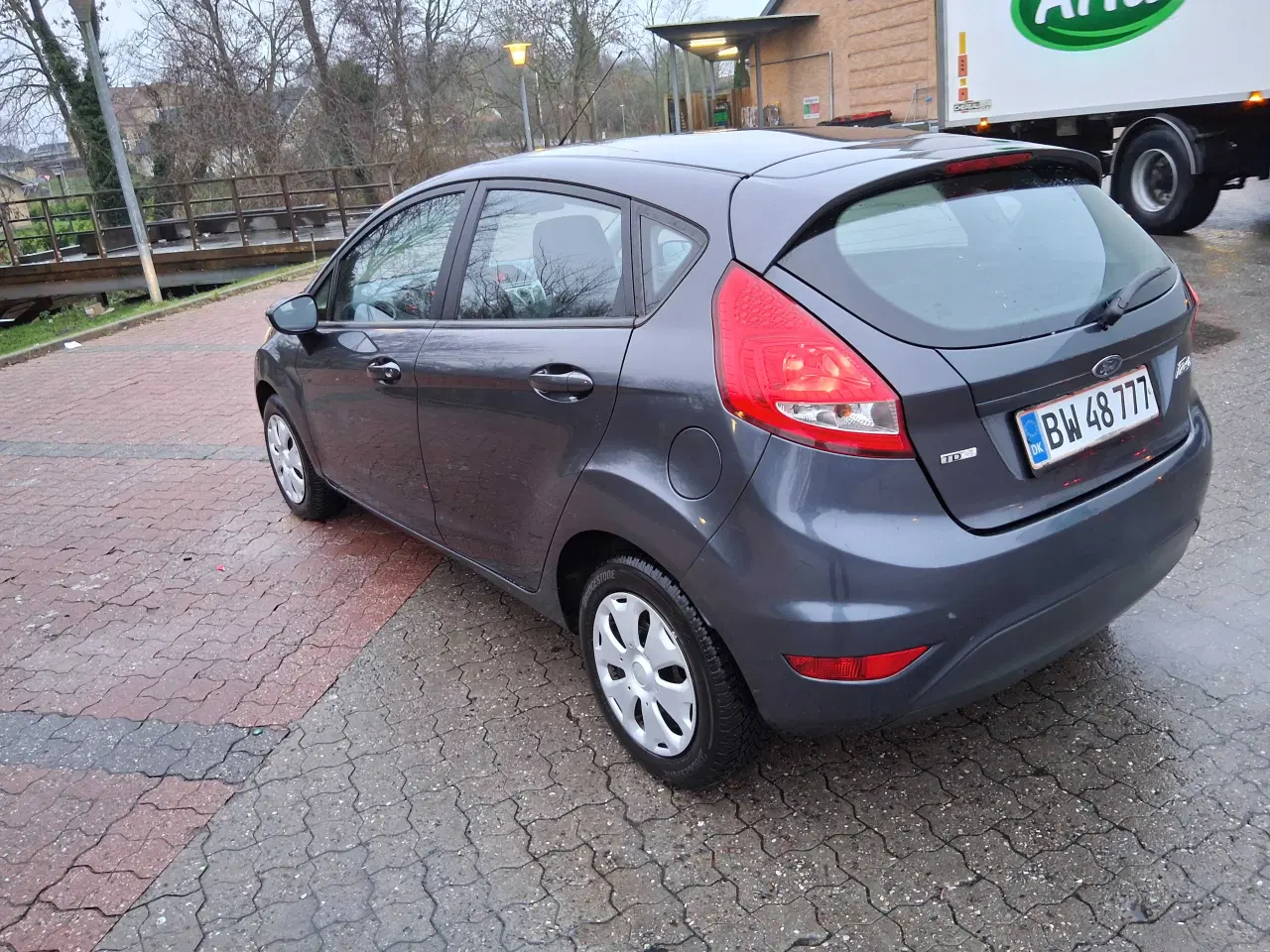 Billede 5 - Meget bil for penge