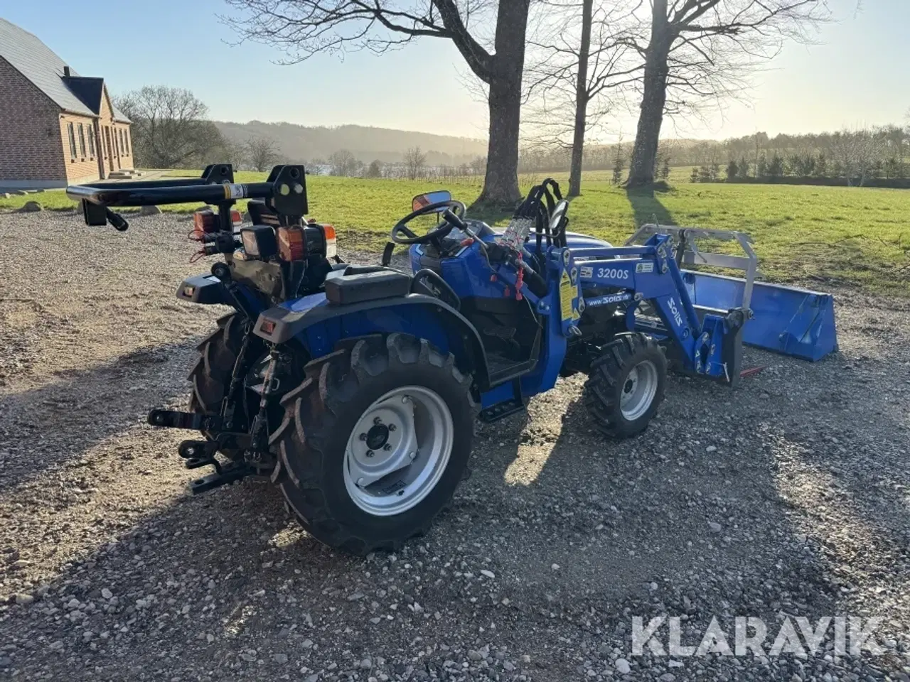 Billede 5 - Traktor Solis 26 med frontlæsser