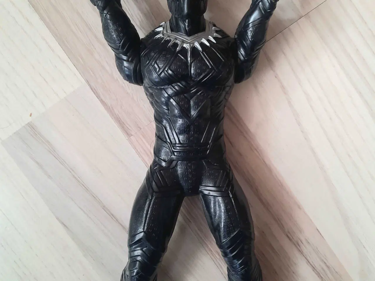 Billede 3 - Black Panther Avengers figur