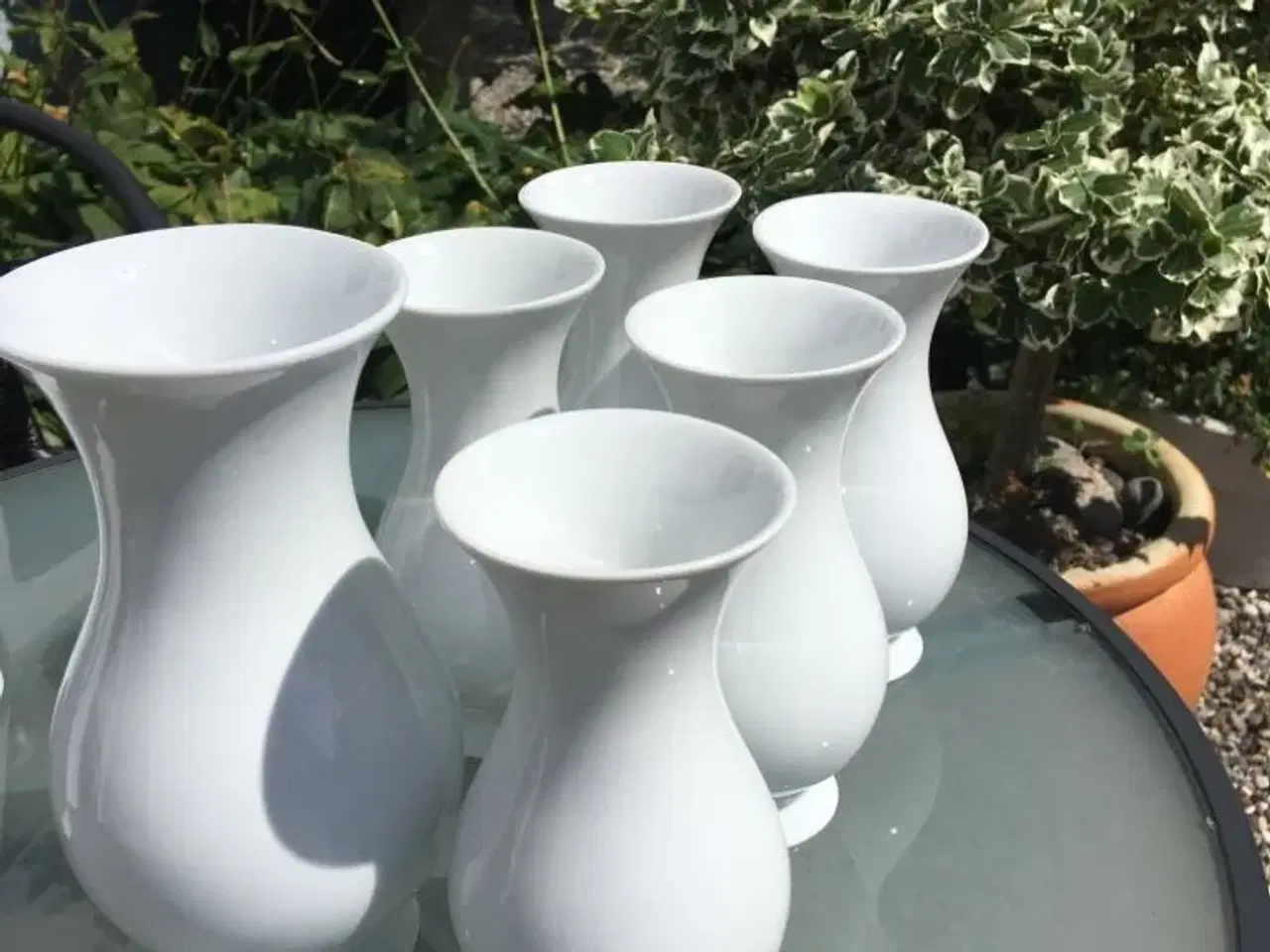 Billede 2 - Hvide vaser
