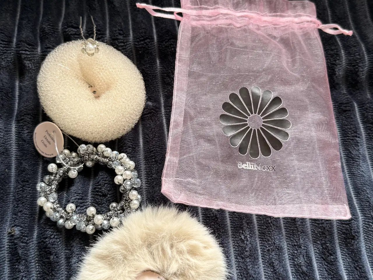 Billede 1 - Stævne hårpynt sælges