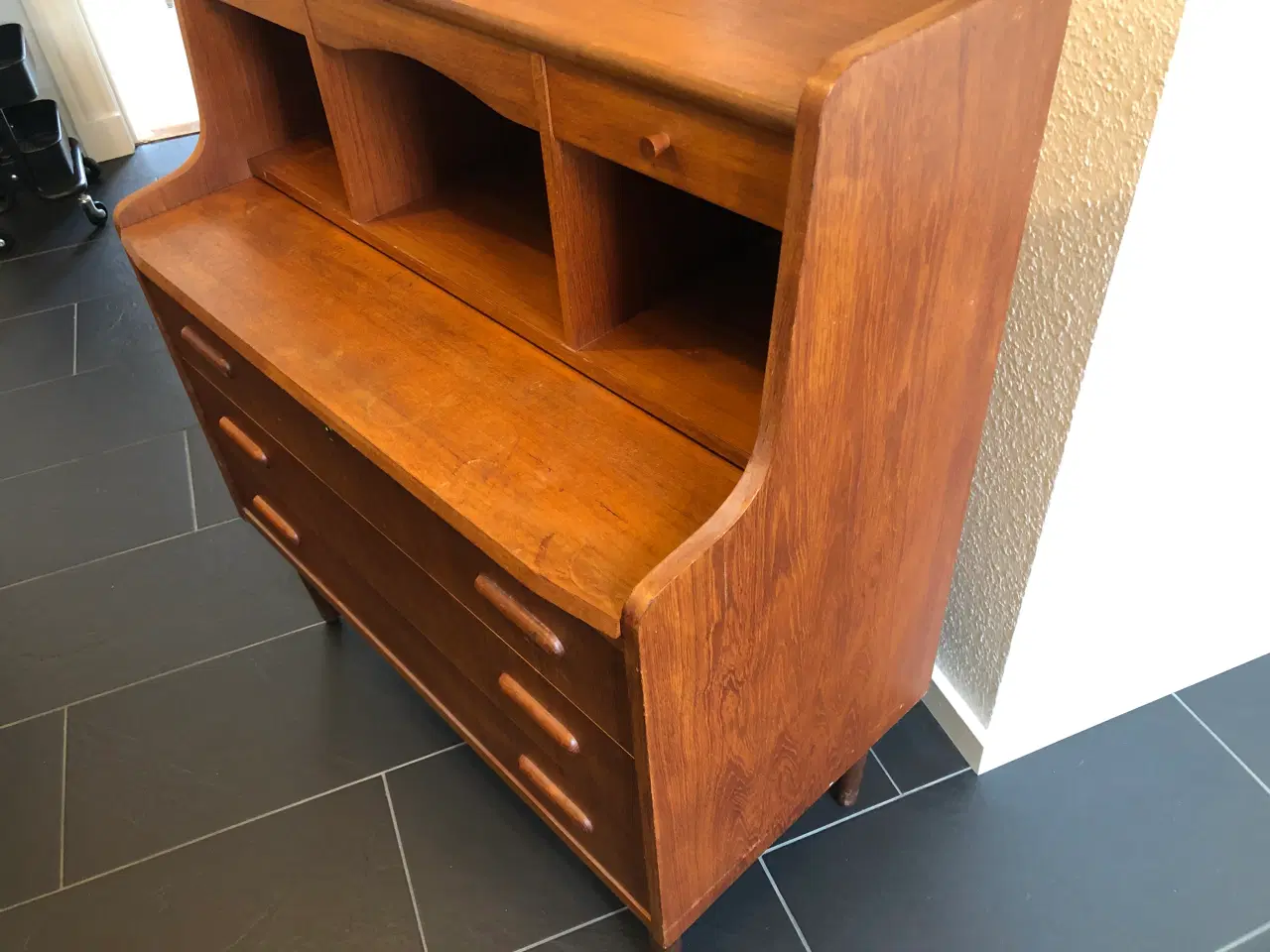 Billede 9 - Chatol i teak med indbygget spejl, skuffer, udtræk