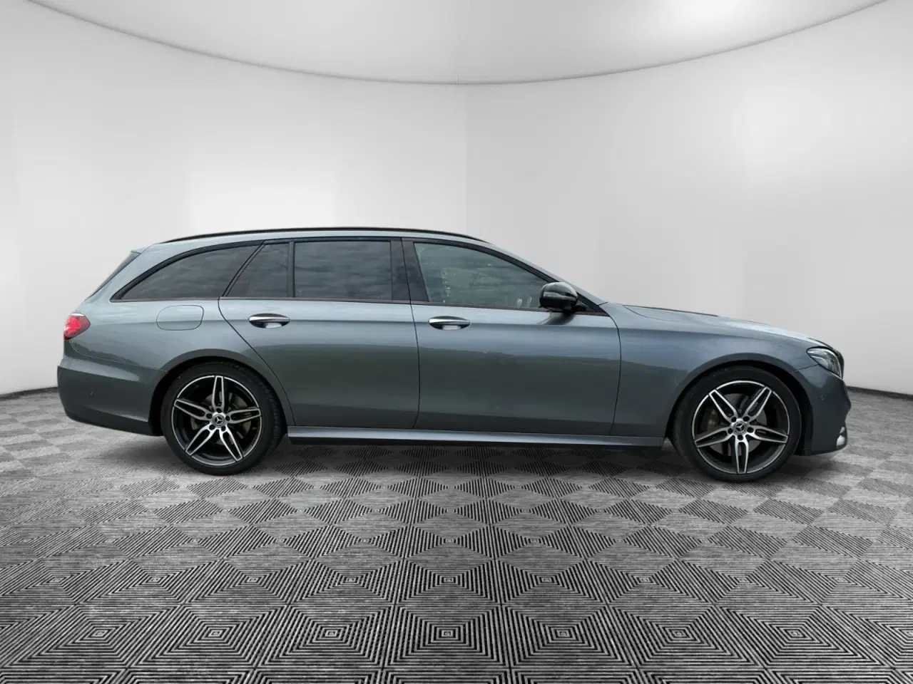 Billede 4 - Mercedes E350 d 3,0 AMG Line stc. aut. 4Matic