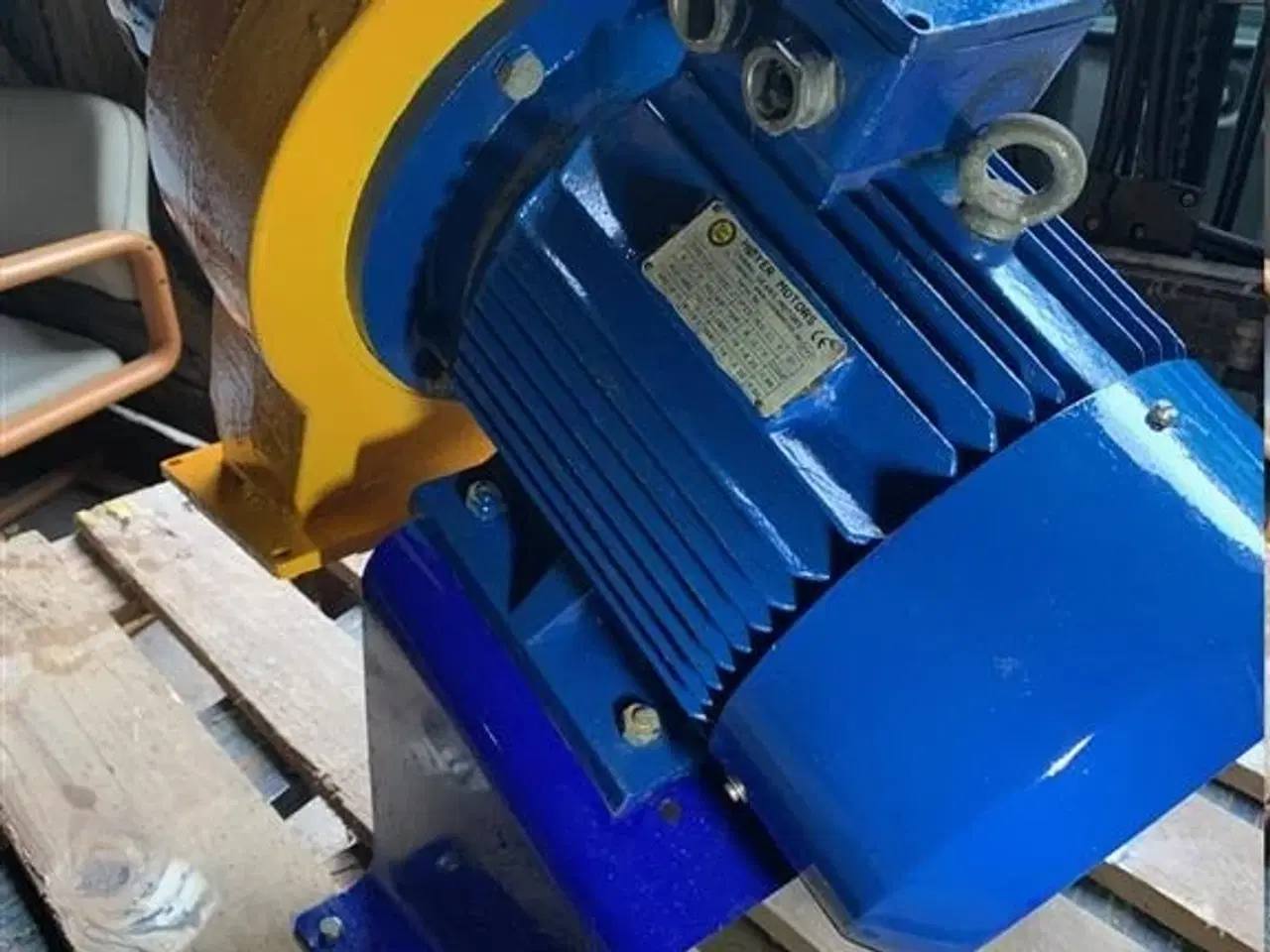 Billede 5 - Skiold SK2500 Skivemølle  aut. med 7,5 kW E-Motor