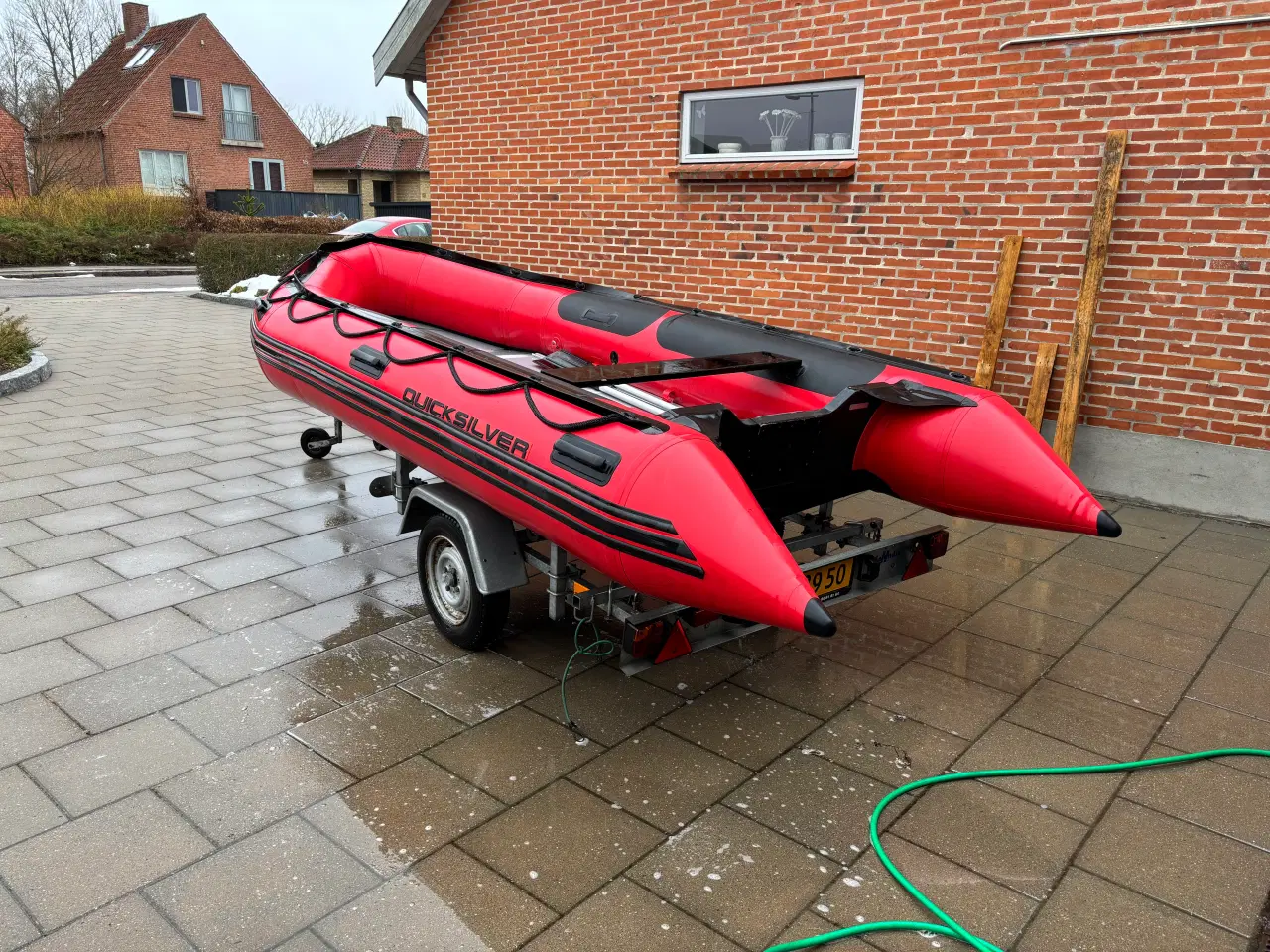 Billede 1 - QuickSilver Gummibåd