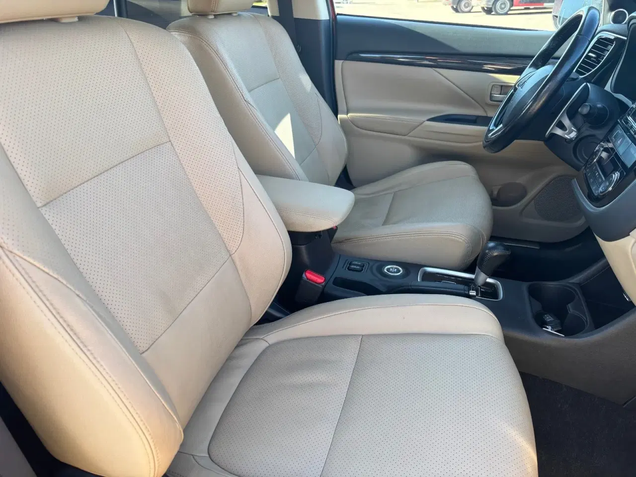 Billede 8 - Mitsubishi Outlander 2,2 DI-D 150 Instyle aut. 4WD Van