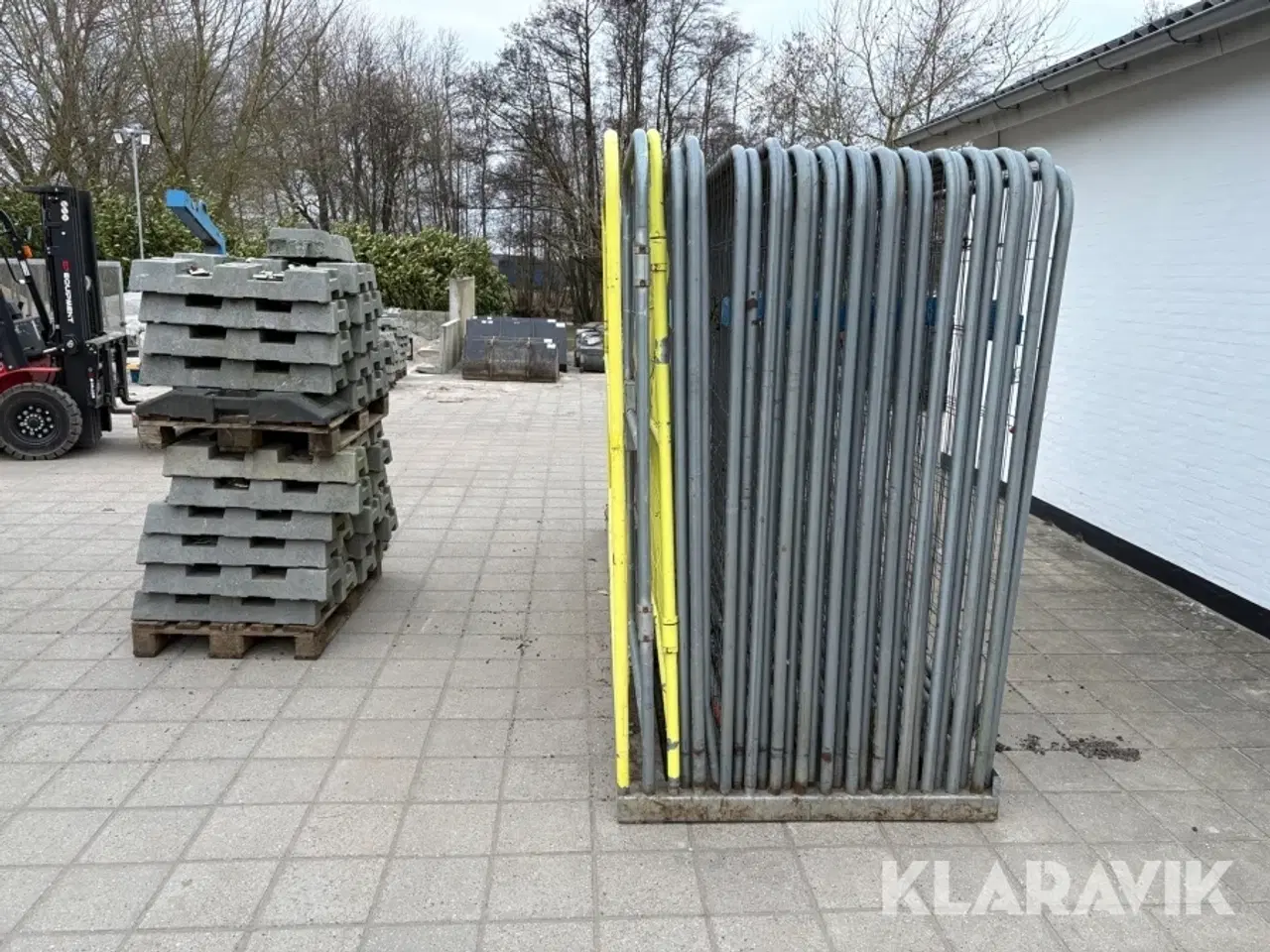 Billede 6 - Hegn 28 styk + tilhørende fødder
