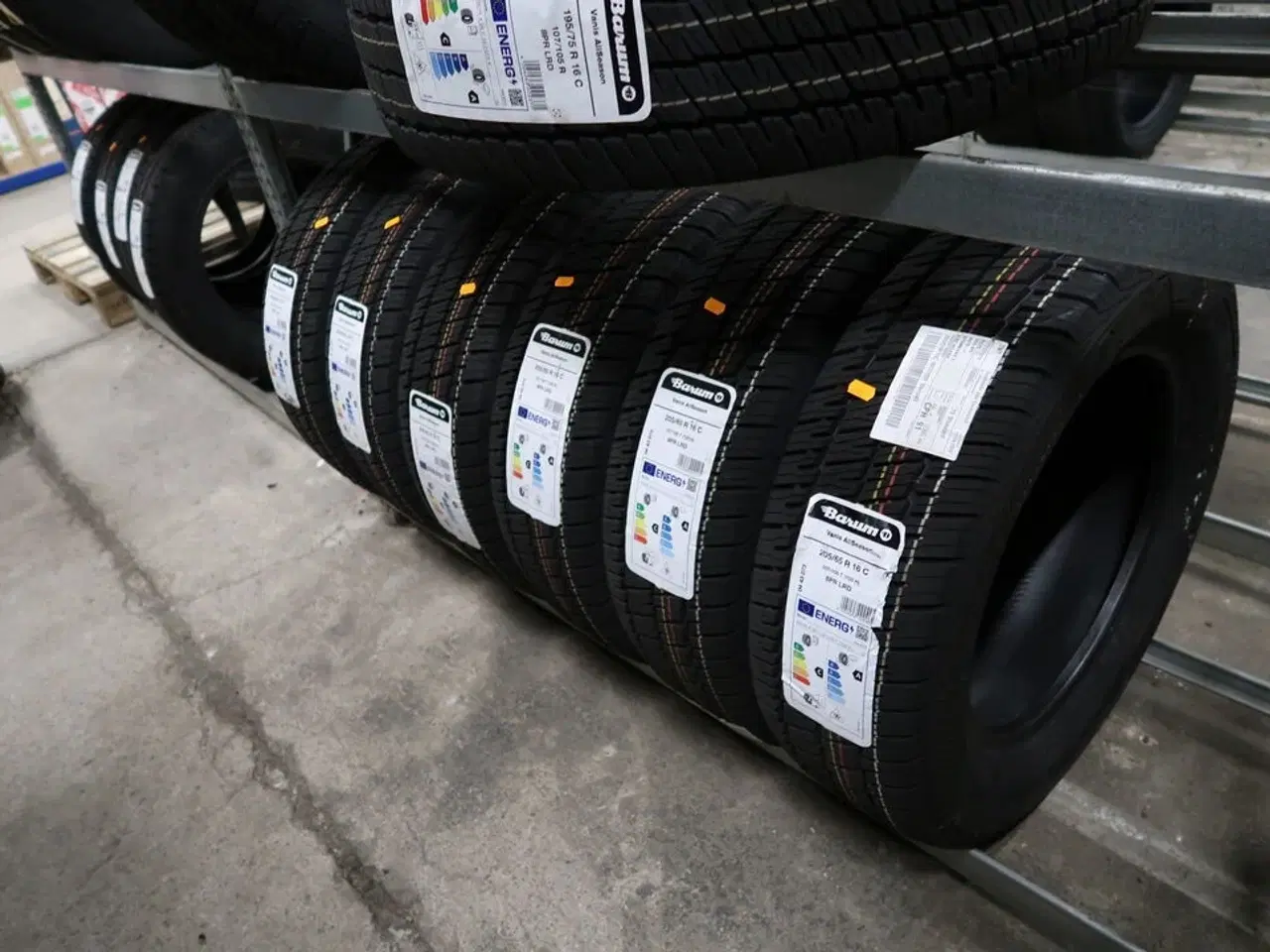 Billede 1 - 6 stk. dæk BARUM 205/65R16 C 107/105T