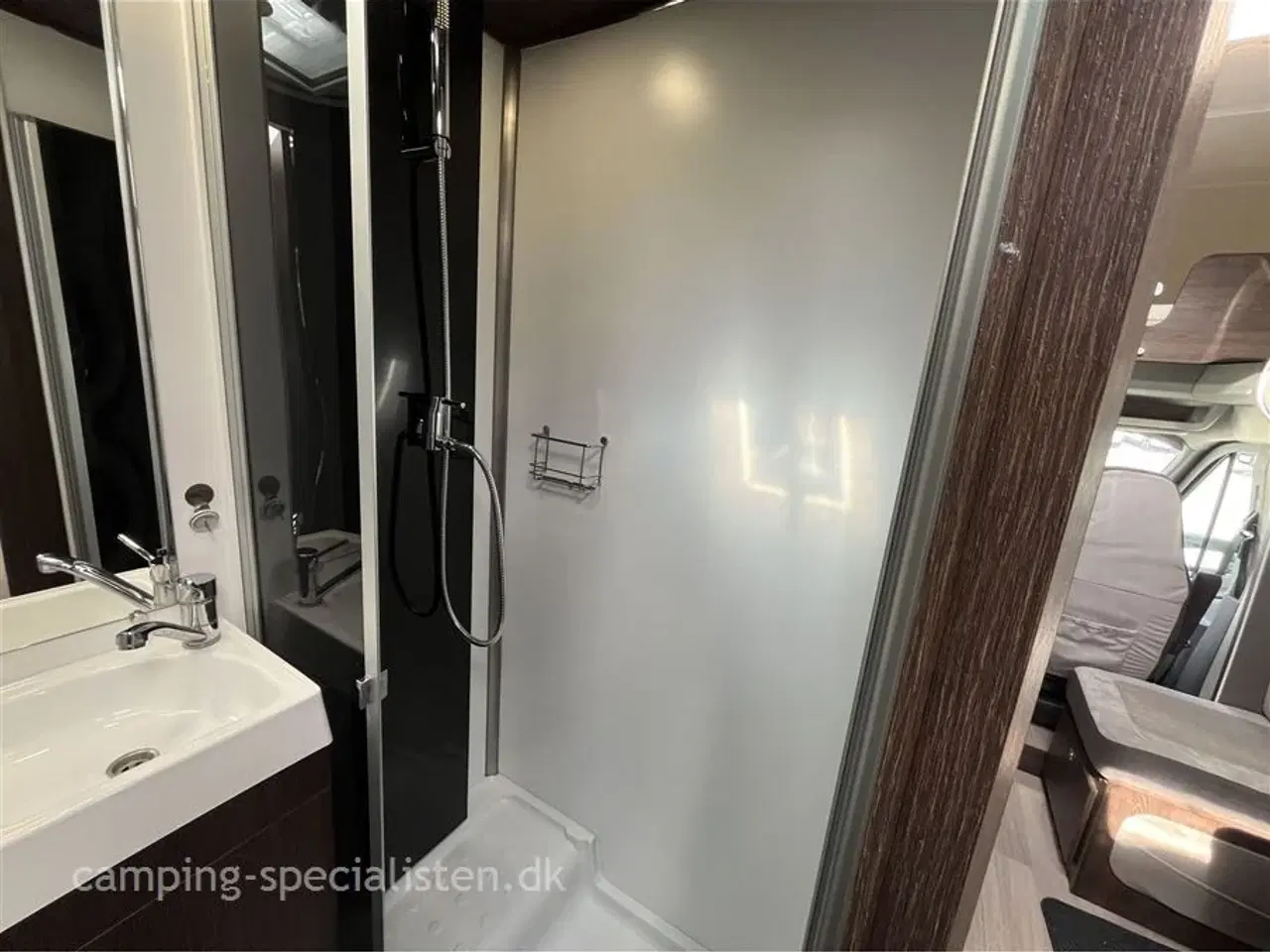 Billede 16 - 2022 - Benimar Sport 340   Benimar Sport 340 UP 2022 - Kan ses nu hos Camping-Specialisten.dk