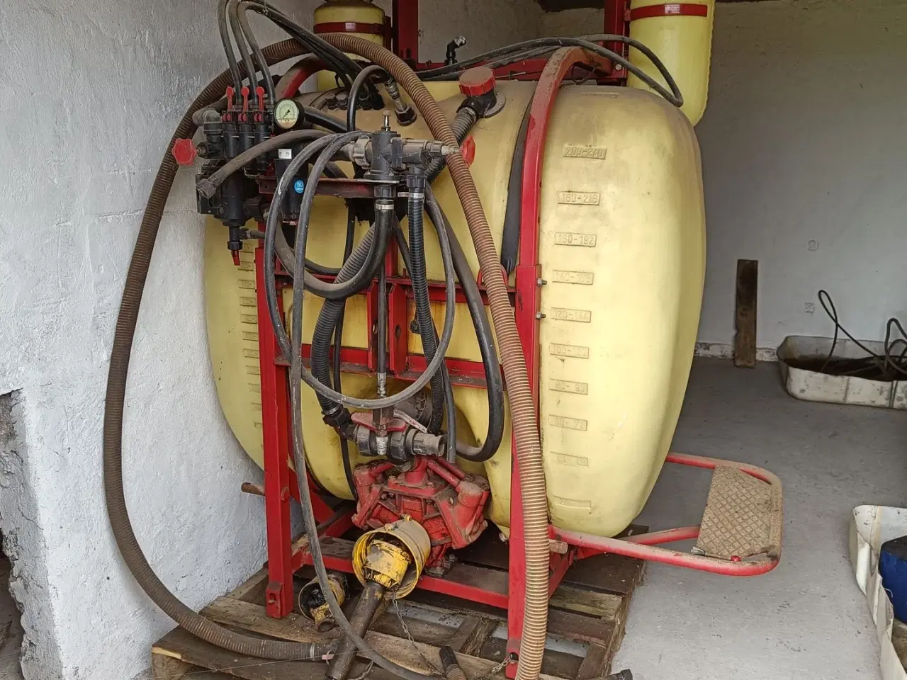 Billede 1 - Hardi Hardi sprøjte 1000 liter uden bom (momsfri)