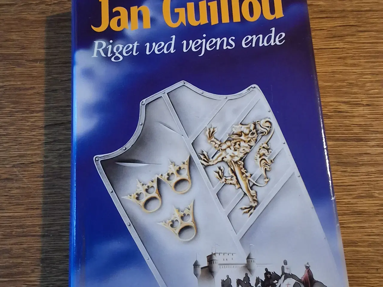 Billede 1 - RIGET VED VEJENS ENDE af JAN GUILLOU