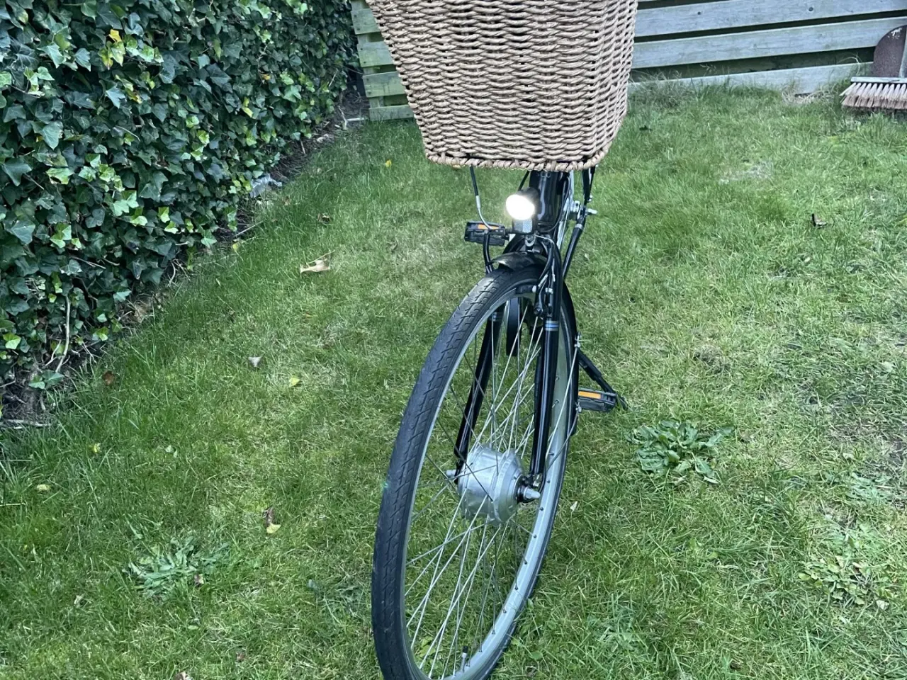Billede 6 -  meget flot sco dame elcykel 28"  7 gear.