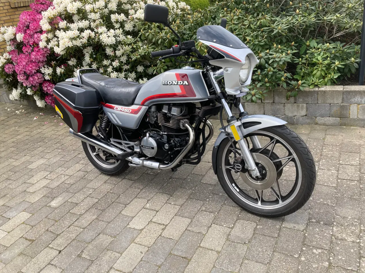 Billede 1 - Honda CB 450N  Med veteran status.