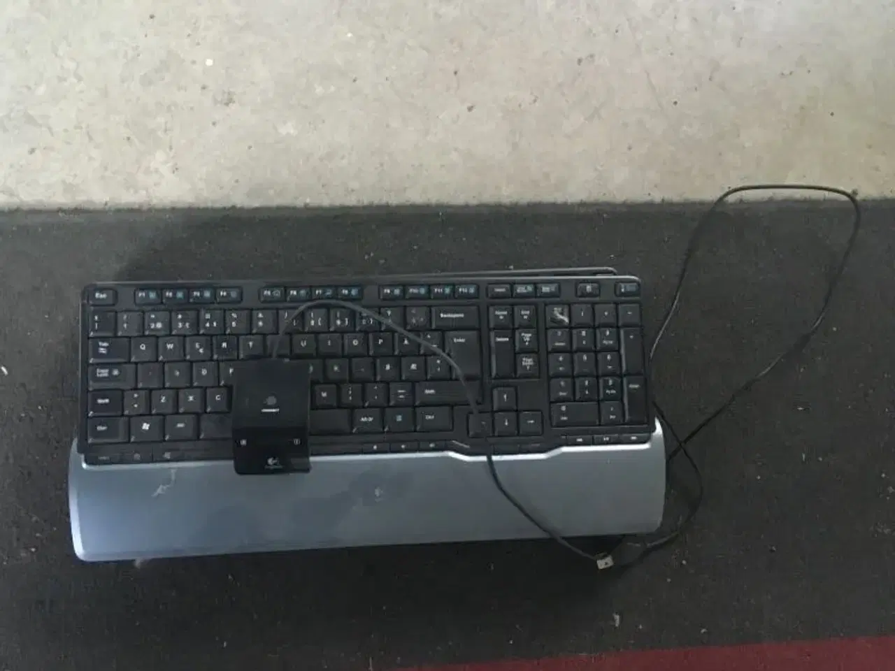 Billede 1 - Trådløs tastatur 5 stk fra logitech